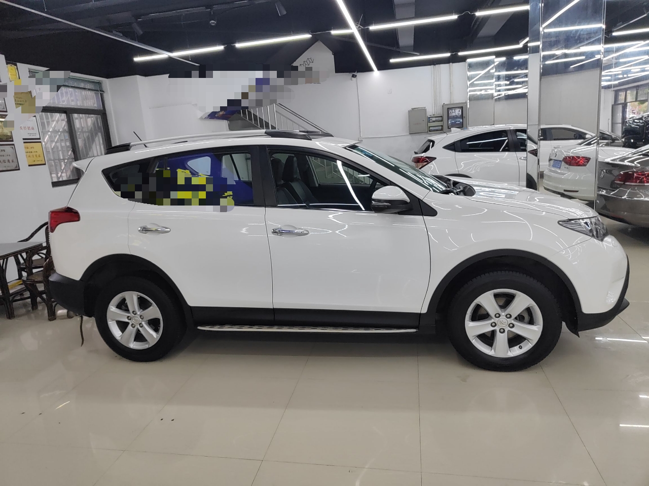 丰田 RAV4 2013款 2.5L 自动四驱精英版