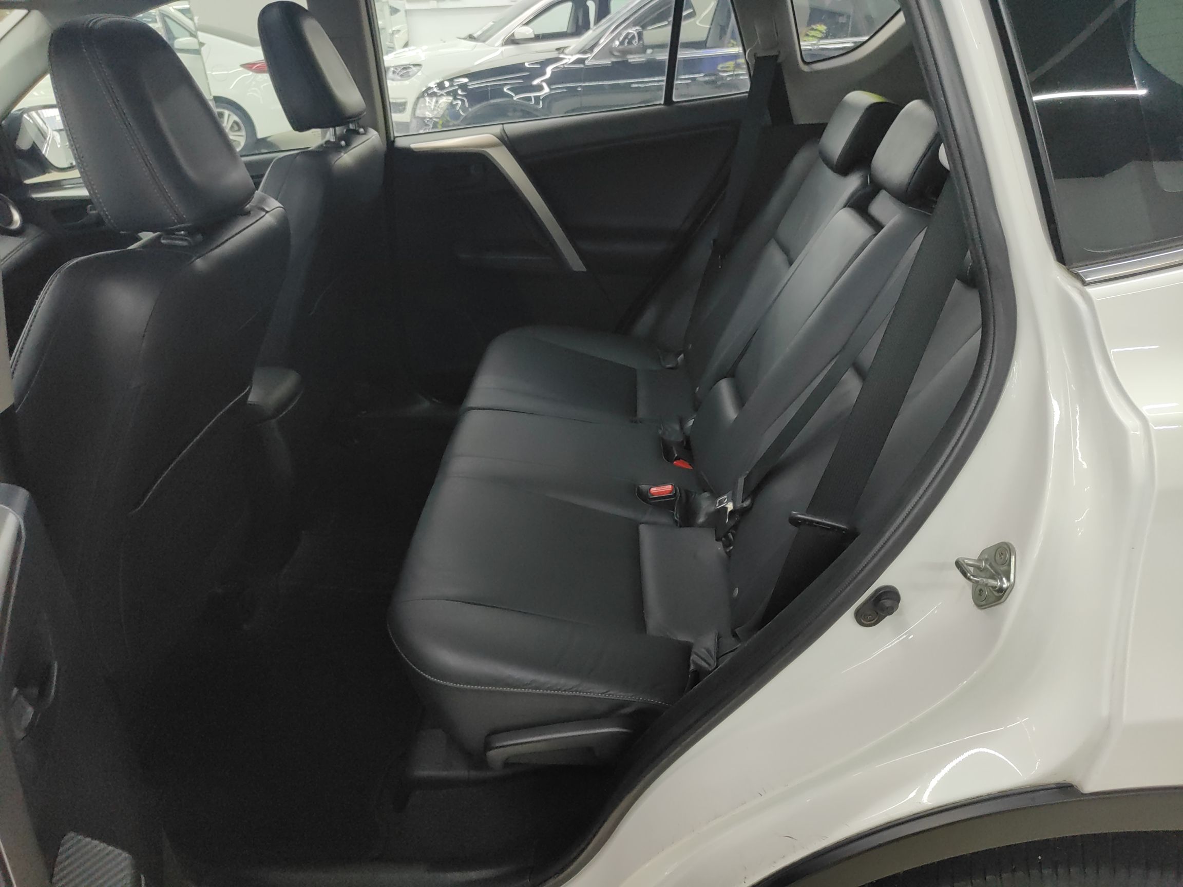 丰田 RAV4 2013款 2.5L 自动四驱精英版