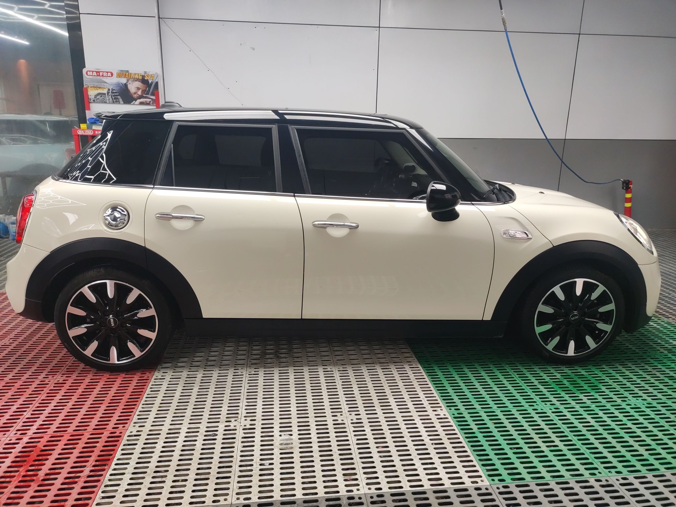 MINI 2015款 2.0T COOPER S 五门版