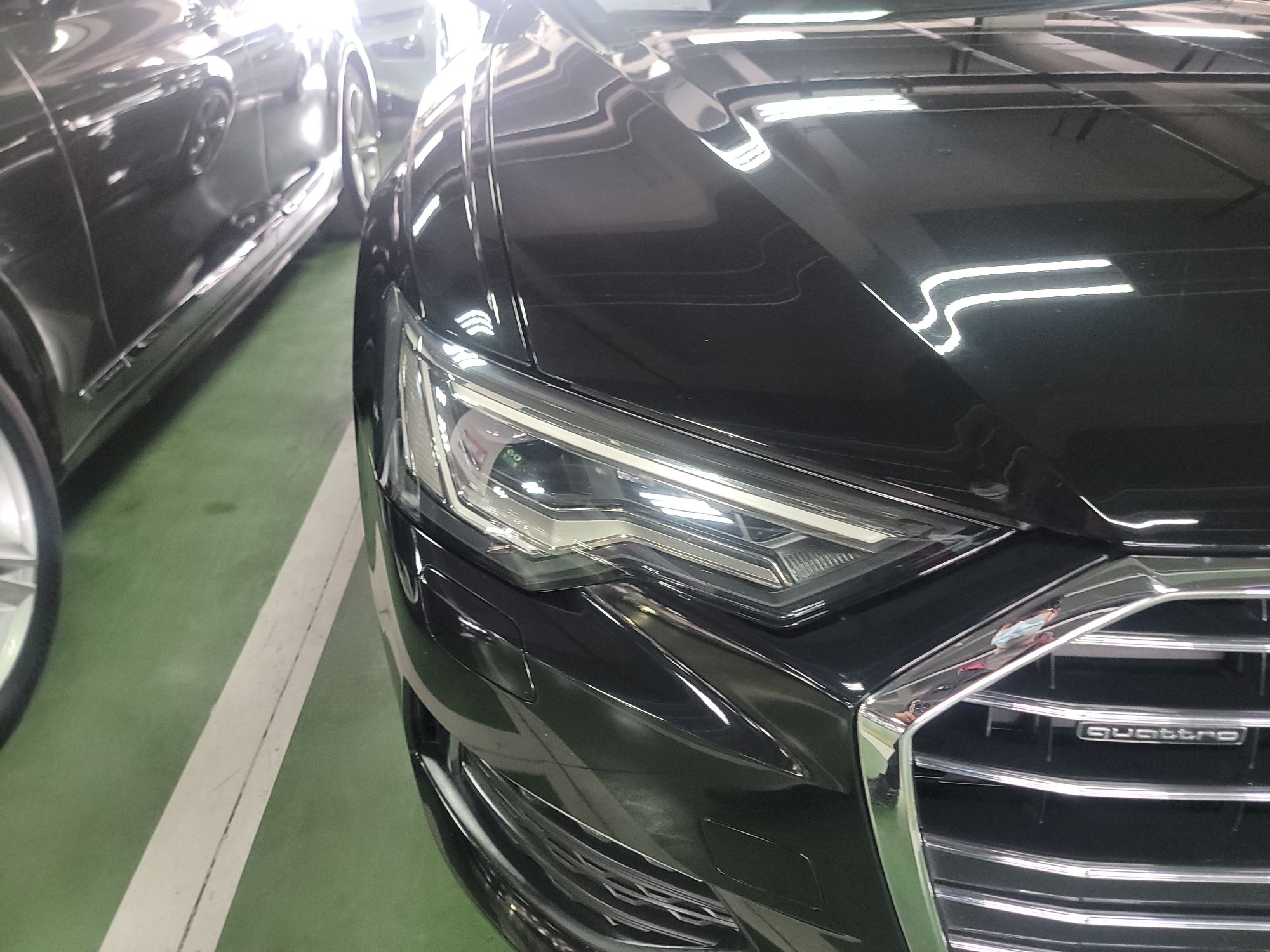 奥迪A6L 2019款 55 TFSI quattro 尊享致雅型