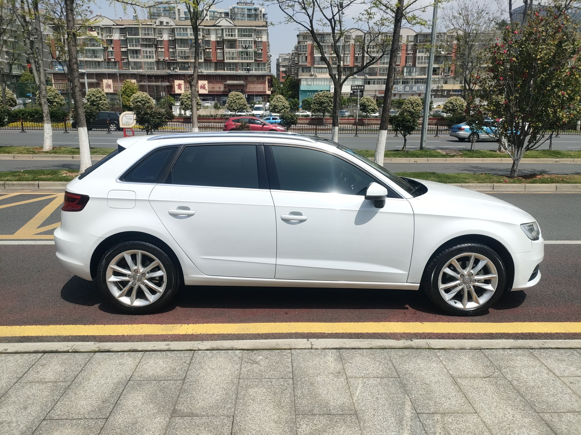 奥迪A3 2015款 Sportback 35 TFSI 百万纪念舒享型