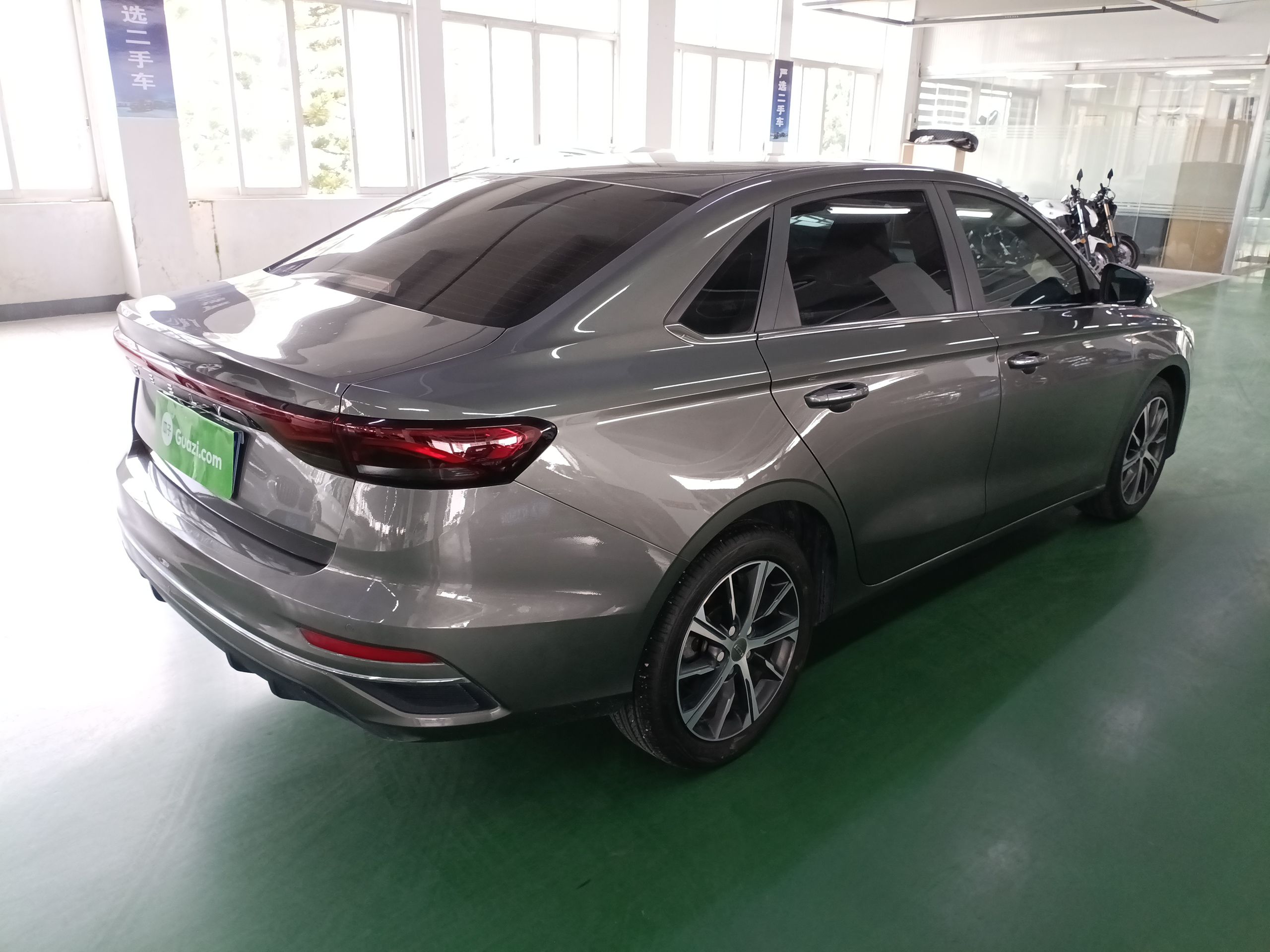 吉利汽车 帝豪 2022款 第4代 1.5L CVT旗舰型