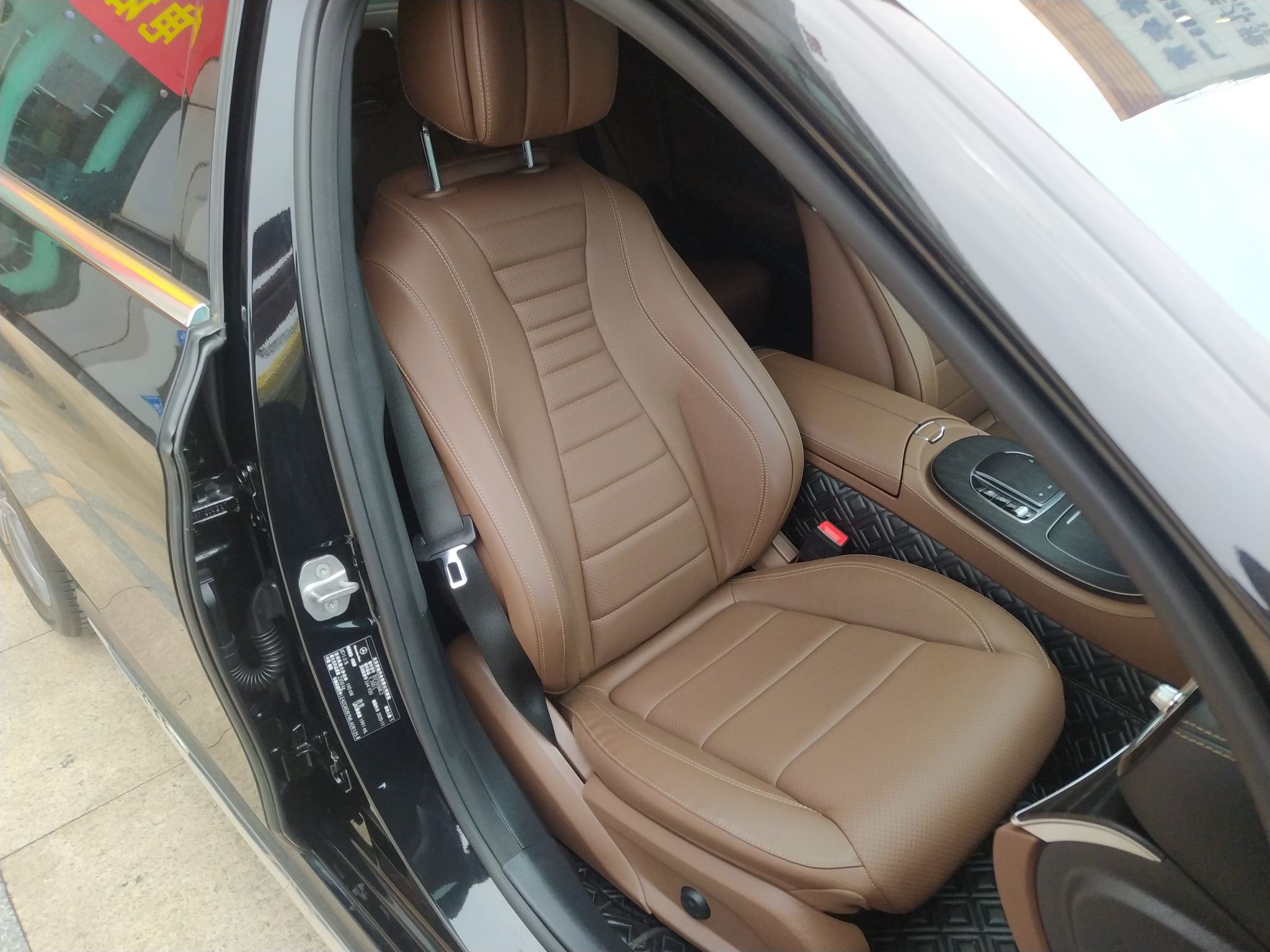 奔驰E级 2021款 E 300 L 运动豪华型