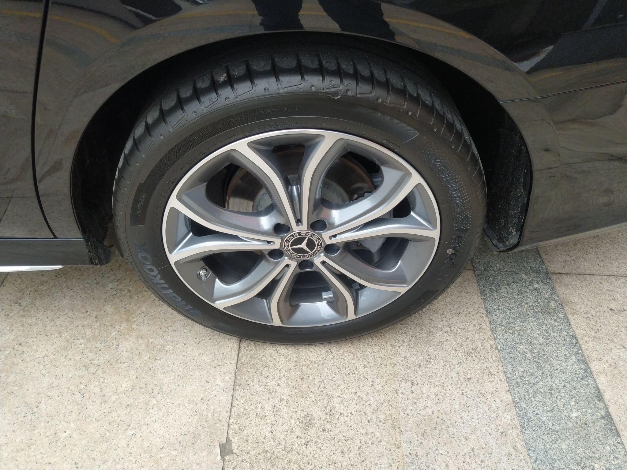 奔驰E级 2021款 E 300 L 运动豪华型