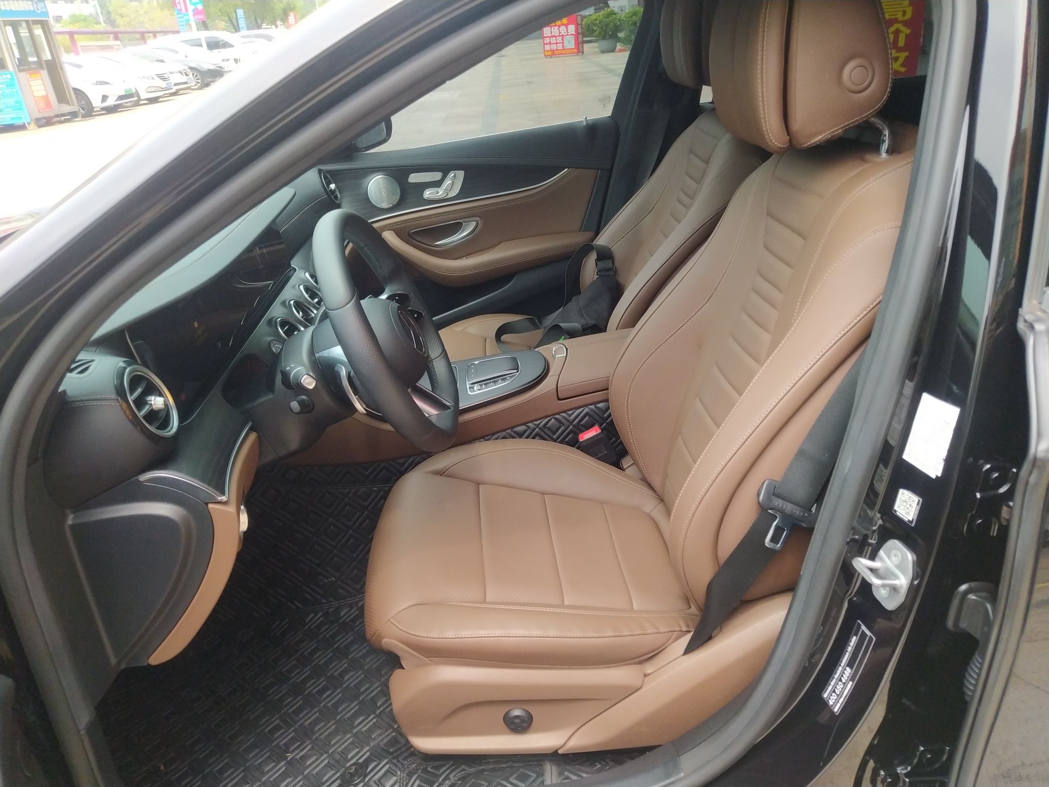 奔驰E级 2021款 E 300 L 运动豪华型