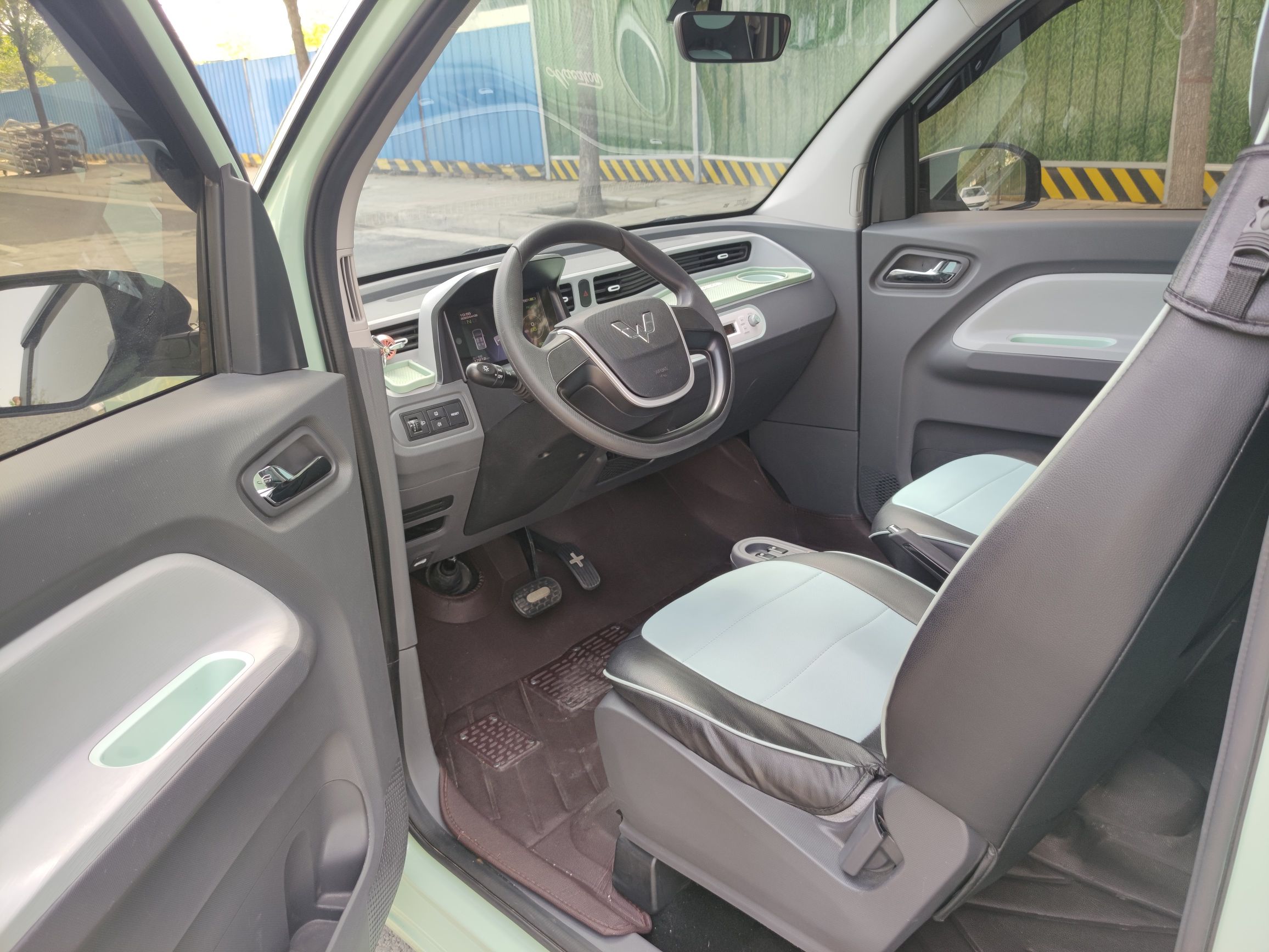 五菱汽车 宏光MINI EV 2022款 马卡龙臻享款 磷酸铁锂