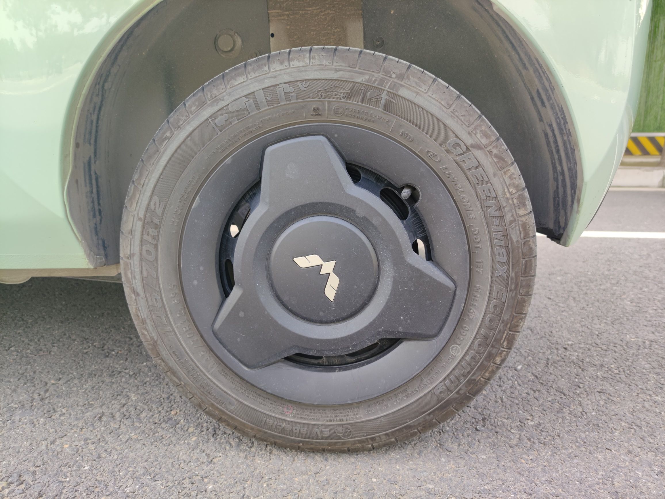 五菱汽车 宏光MINI EV 2022款 马卡龙臻享款 磷酸铁锂