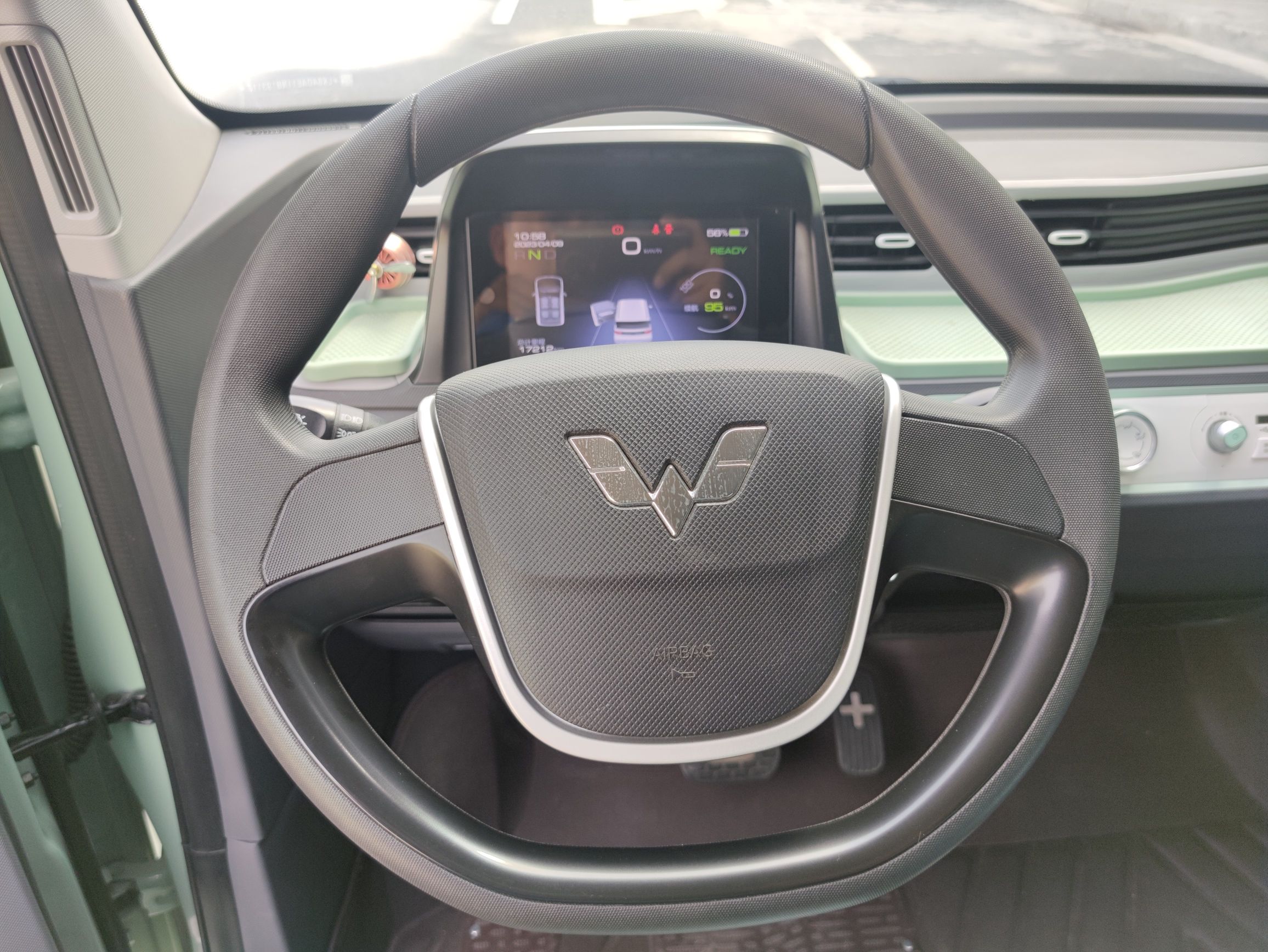 五菱汽车 宏光MINI EV 2022款 马卡龙臻享款 磷酸铁锂