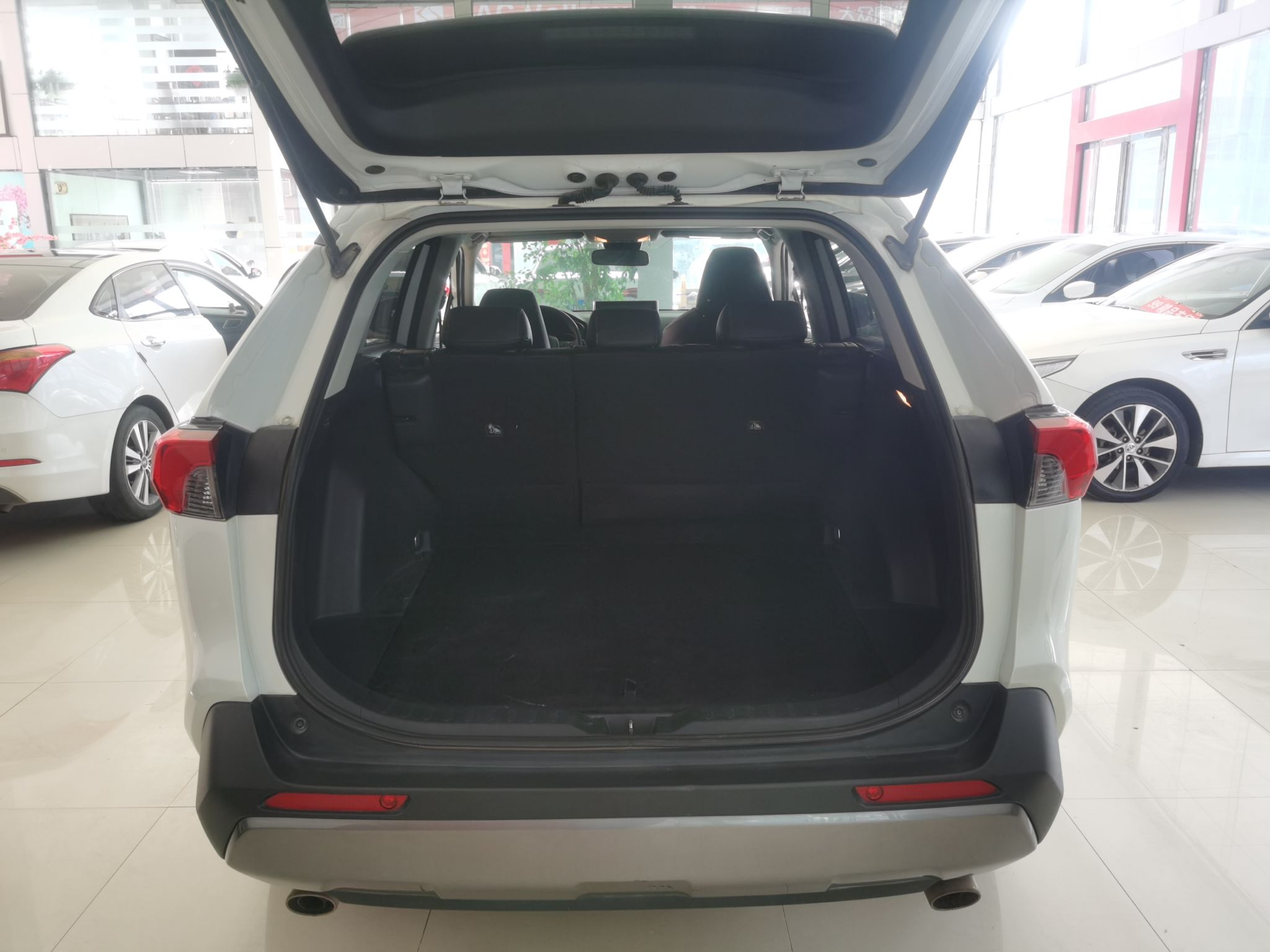 丰田 RAV4 2021款 2.0L CVT两驱风尚版