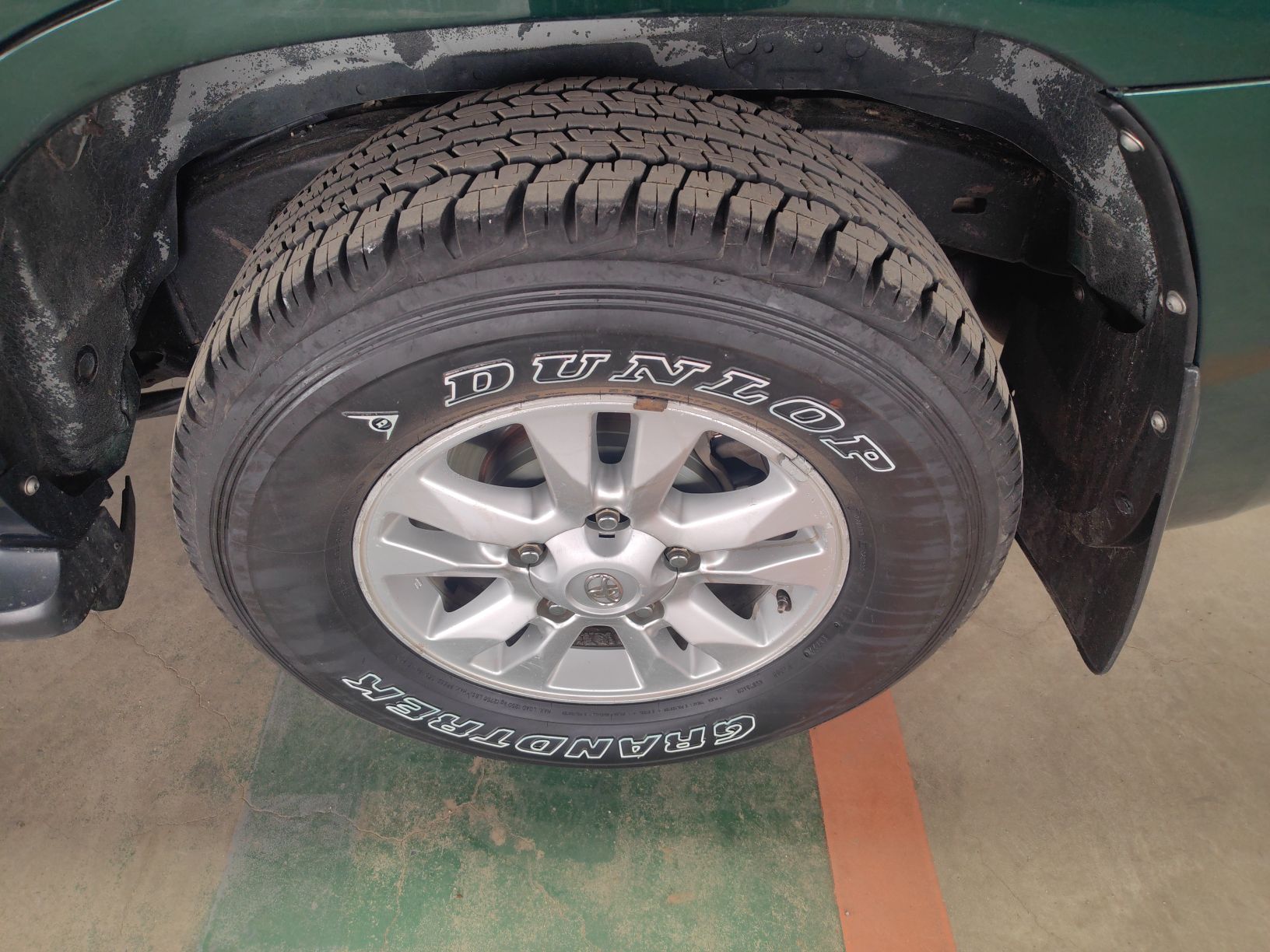 丰田 兰德酷路泽 2012款 4.0L 自动VX