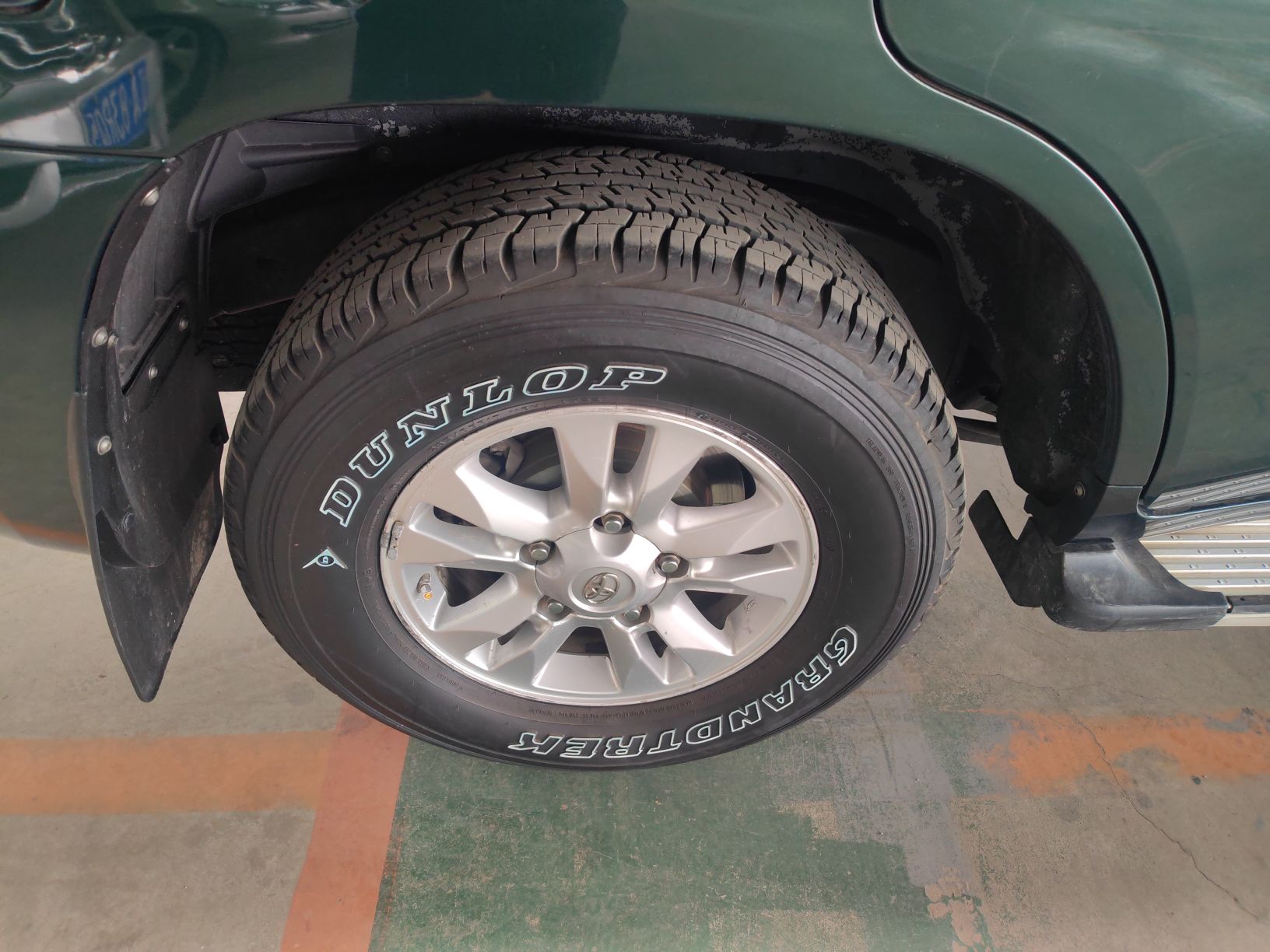 丰田 兰德酷路泽 2012款 4.0L 自动VX