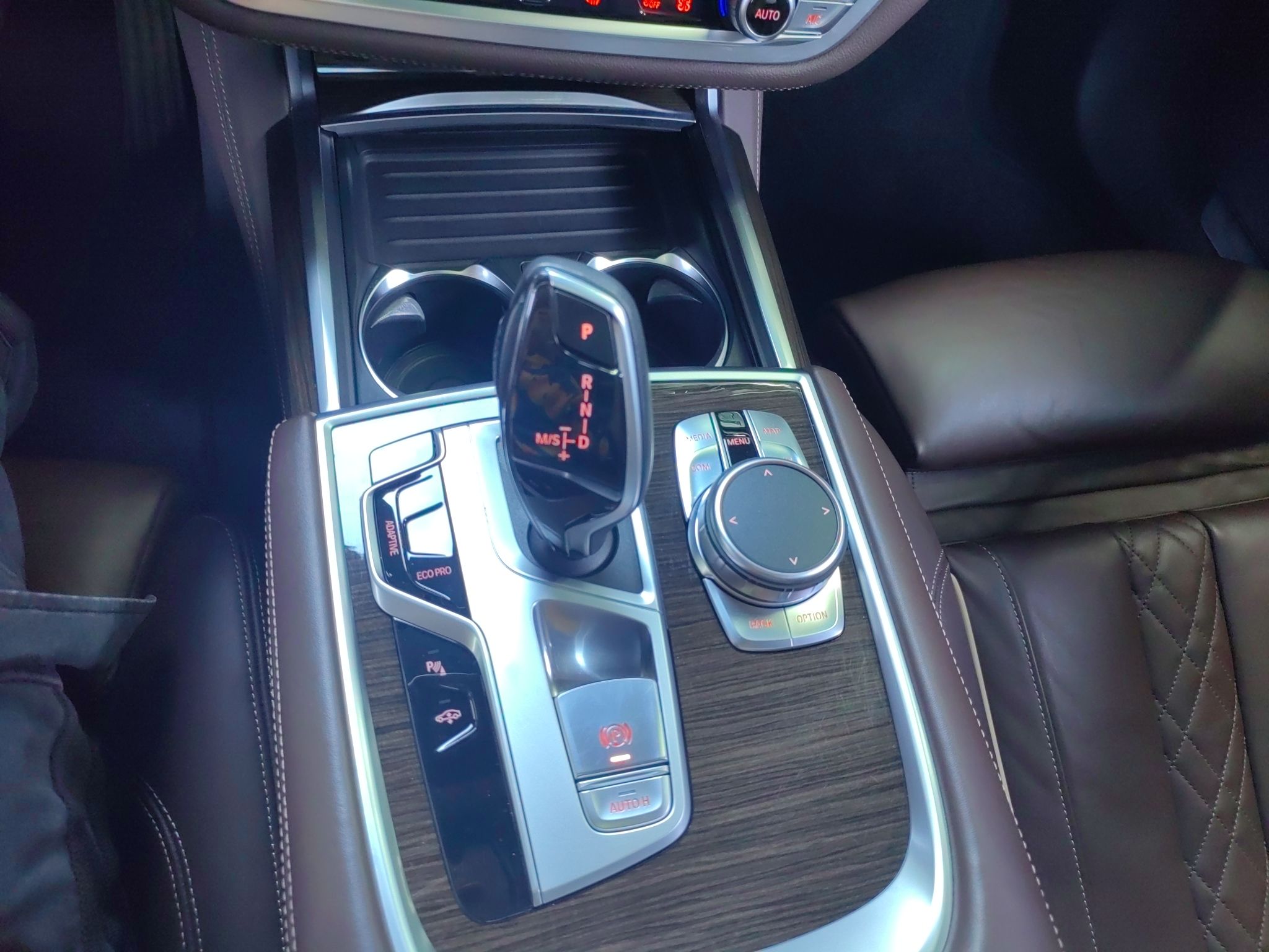 宝马7系 2019款 730Li 豪华套装(进口)