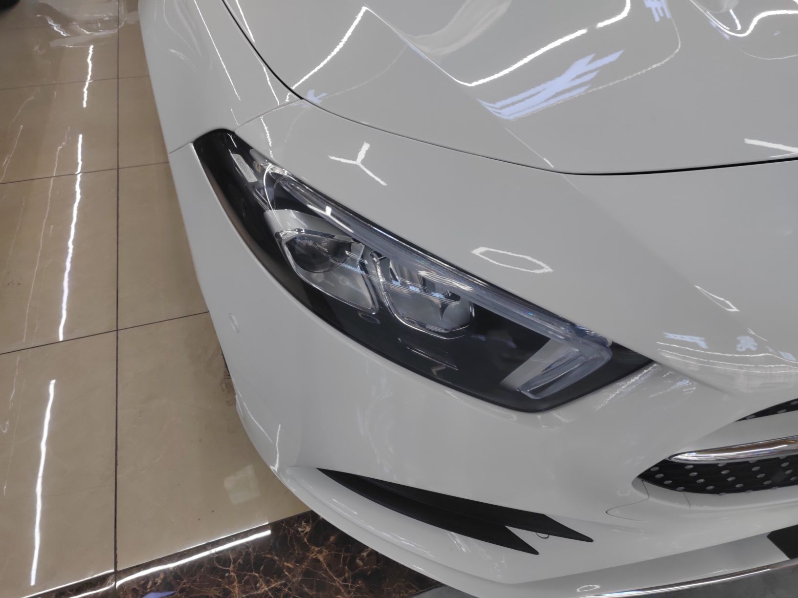 奔驰A级 2020款 改款 A 200 L 运动轿车动感型