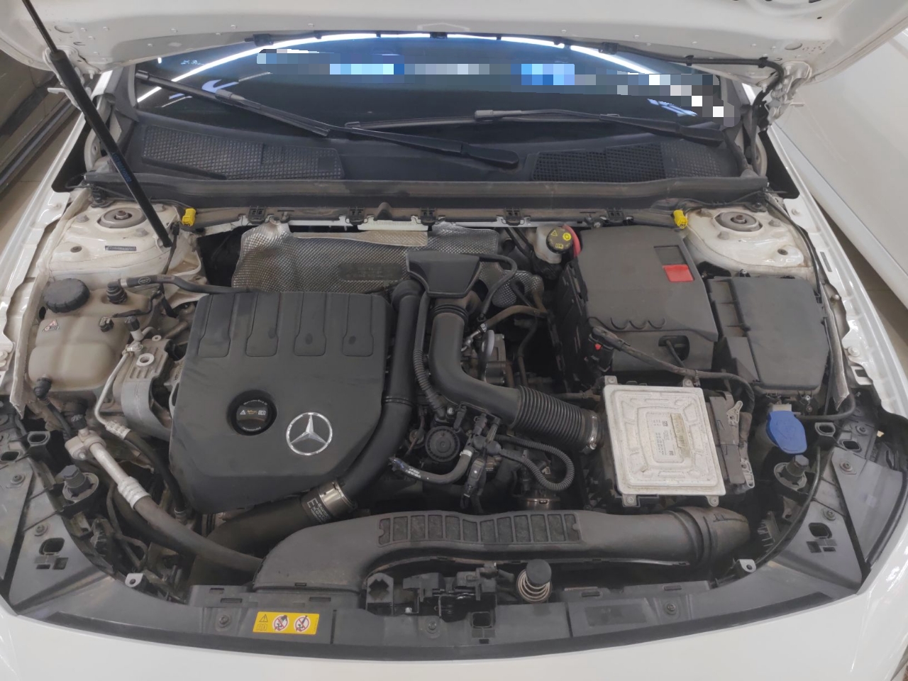 奔驰A级 2020款 改款 A 200 L 运动轿车动感型