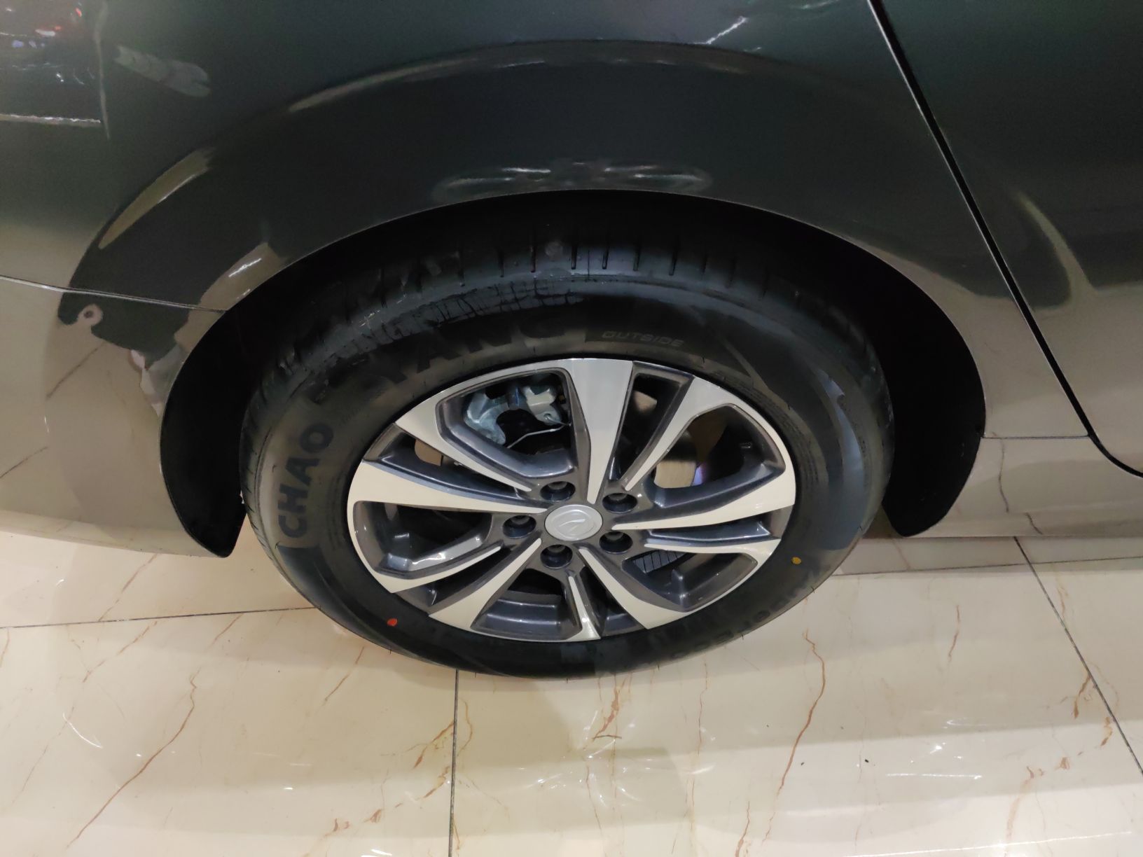 长安 逸动 2022款 PLUS 蓝鲸NE 1.4T GDI DCT尊贵版