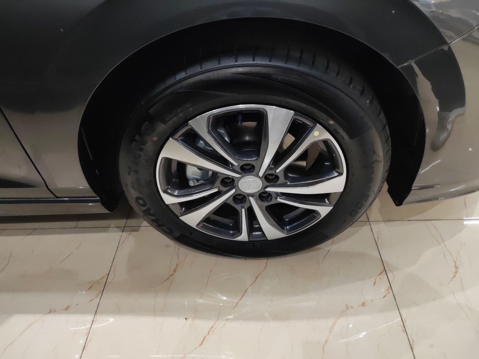 长安 逸动 2022款 PLUS 蓝鲸NE 1.4T GDI DCT尊贵版