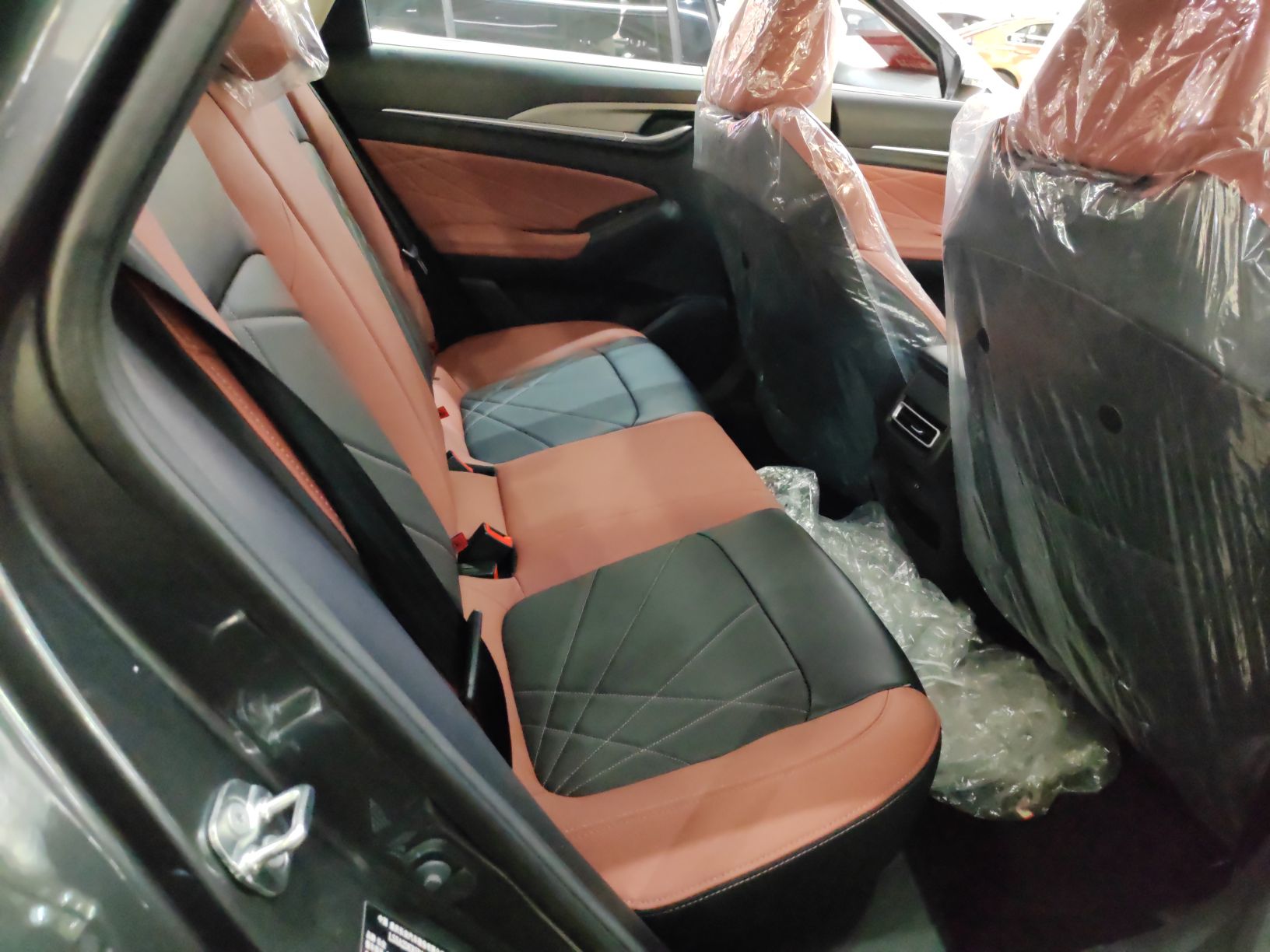 长安 逸动 2022款 PLUS 蓝鲸NE 1.4T GDI DCT尊贵版