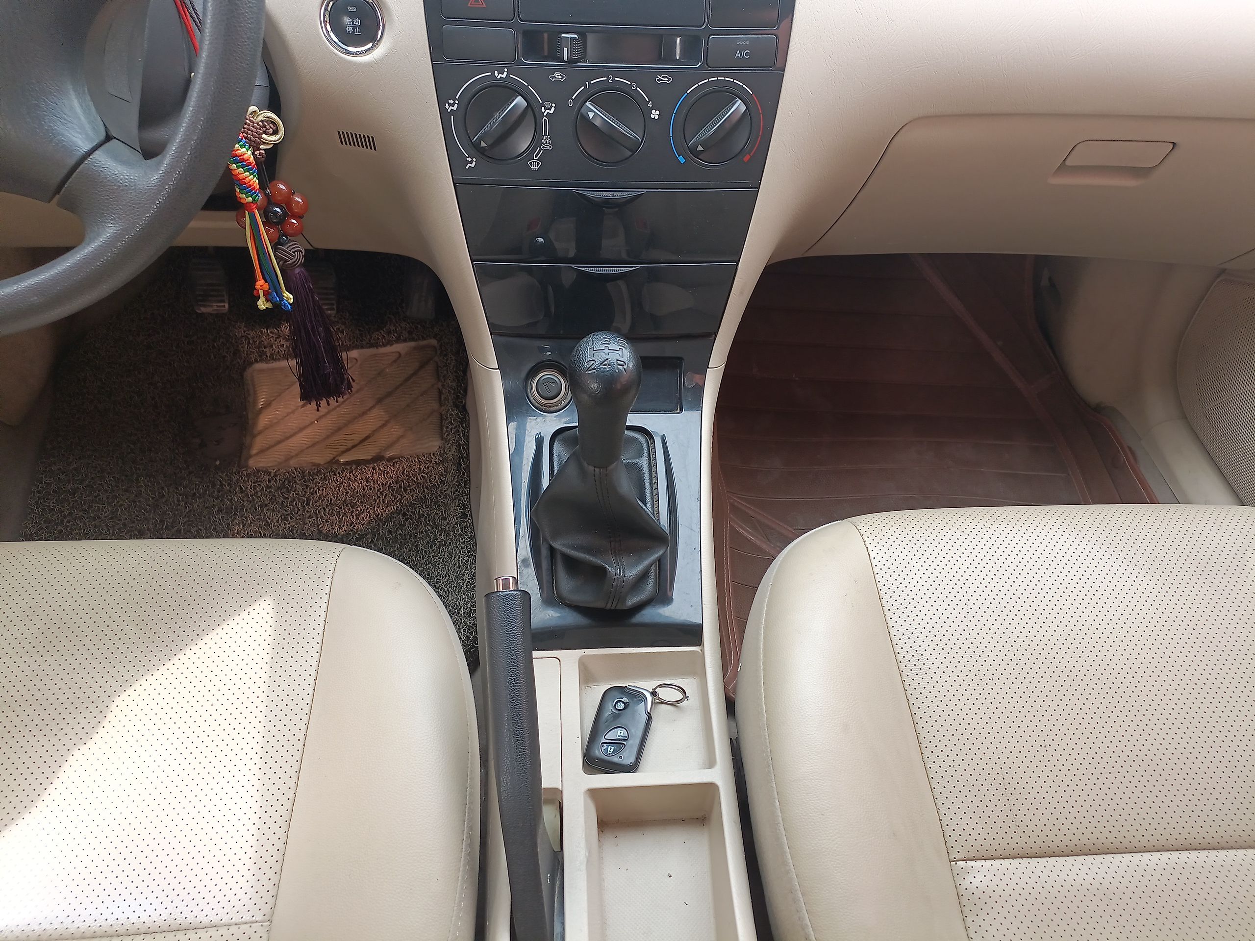 比亚迪F3 2013款 节能版 1.5L 手动舒适型