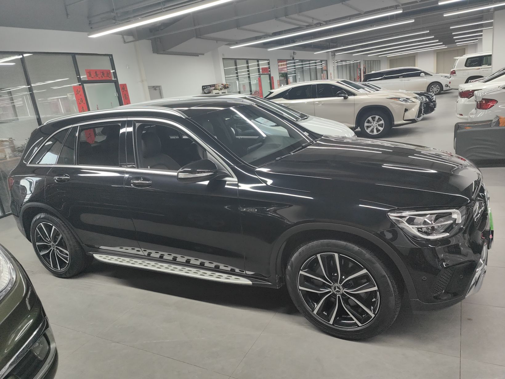 奔驰GLC级 2020款 改款 GLC 260 L 4MATIC 豪华型