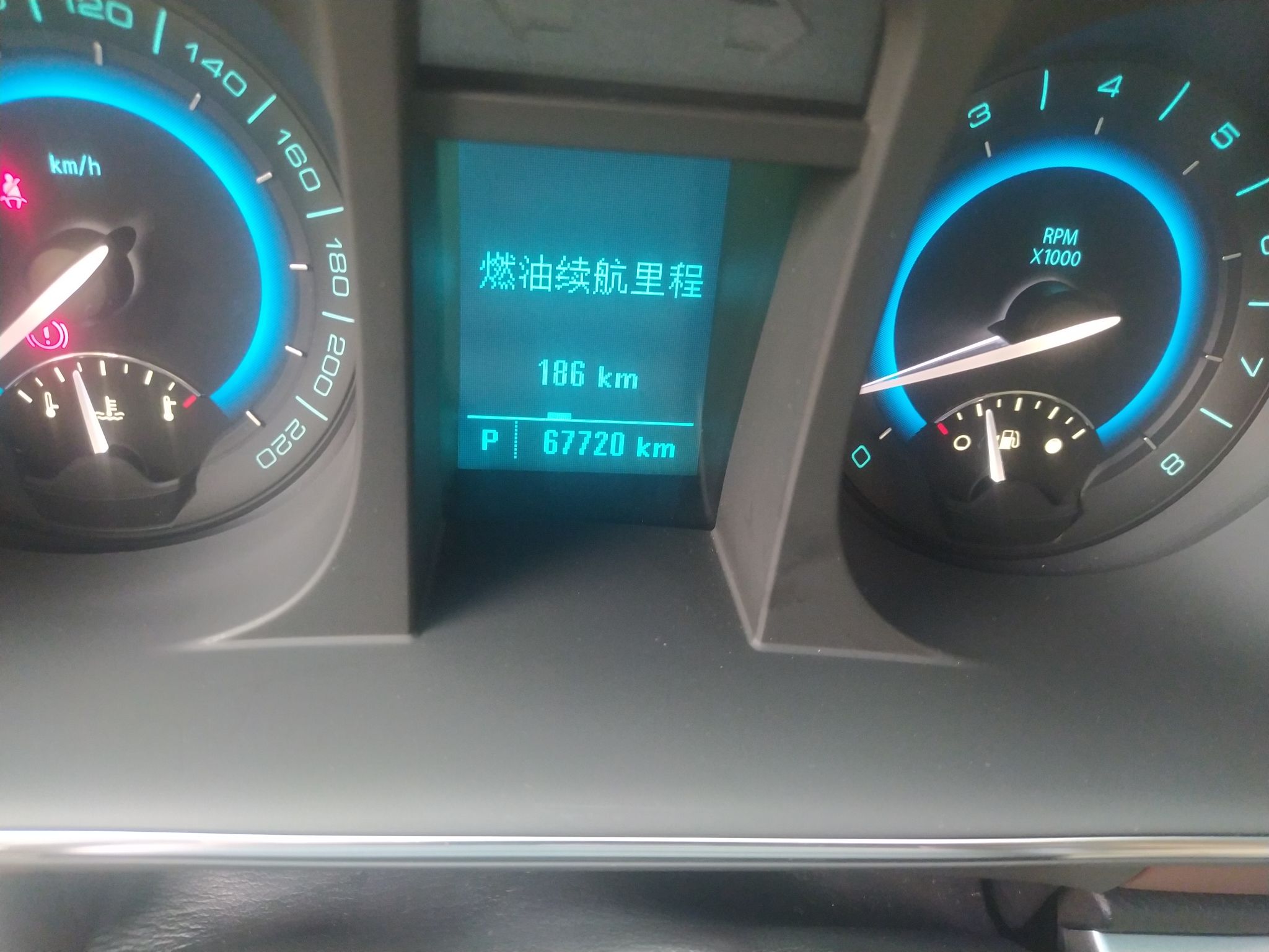 别克GL8 2014款 3.0L XT豪华商务旗舰版