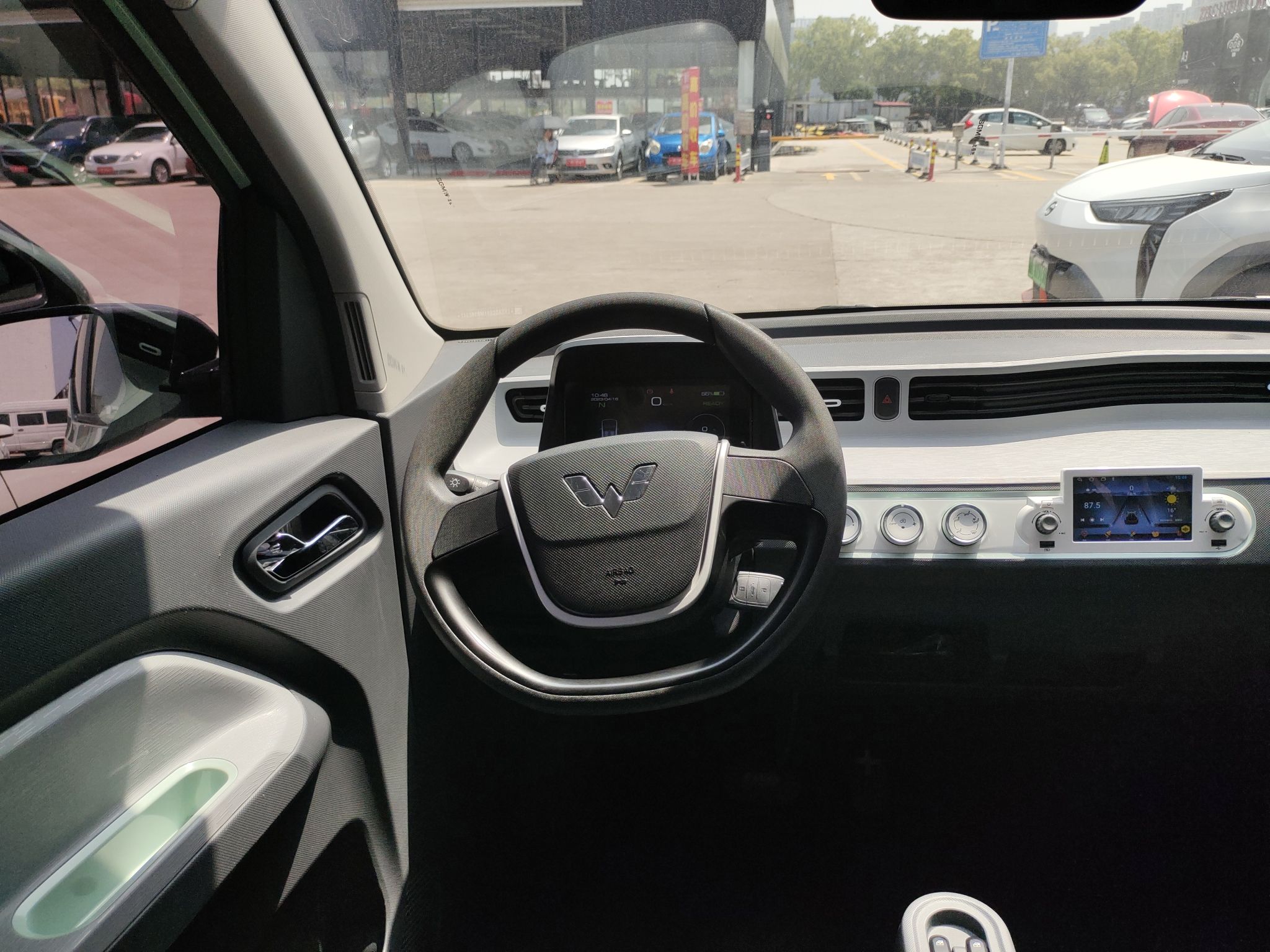 五菱汽车 宏光MINI EV 2021款 马卡龙时尚款 磷酸铁锂