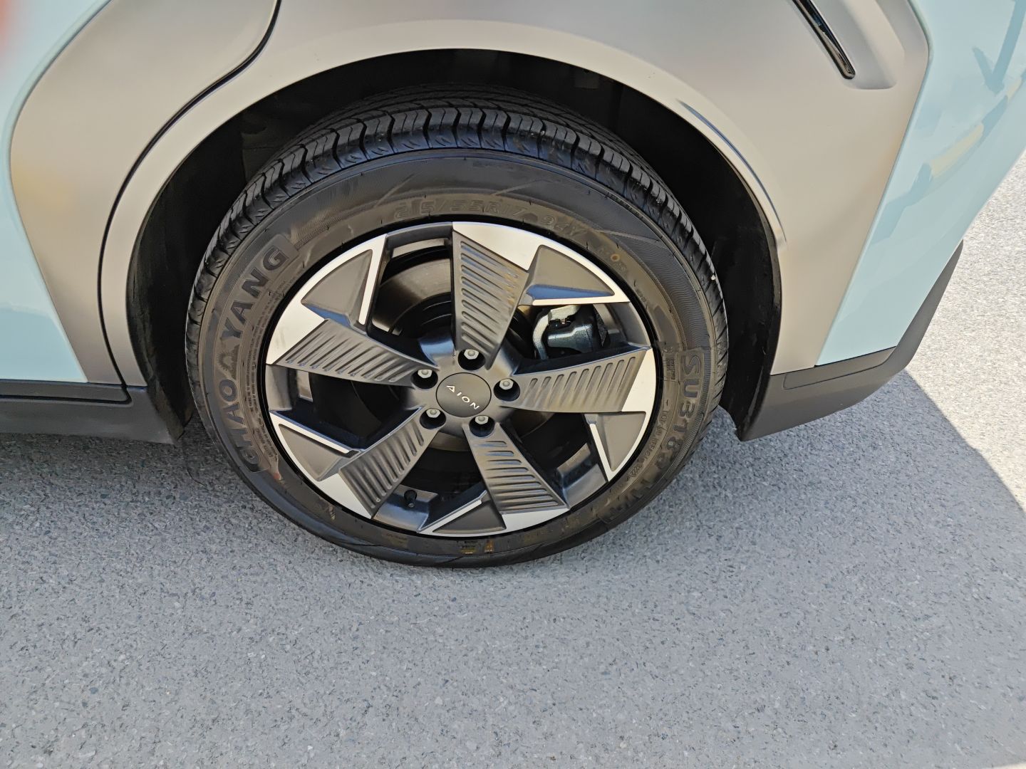 广汽埃安 AION Y 2022款 70 智领版