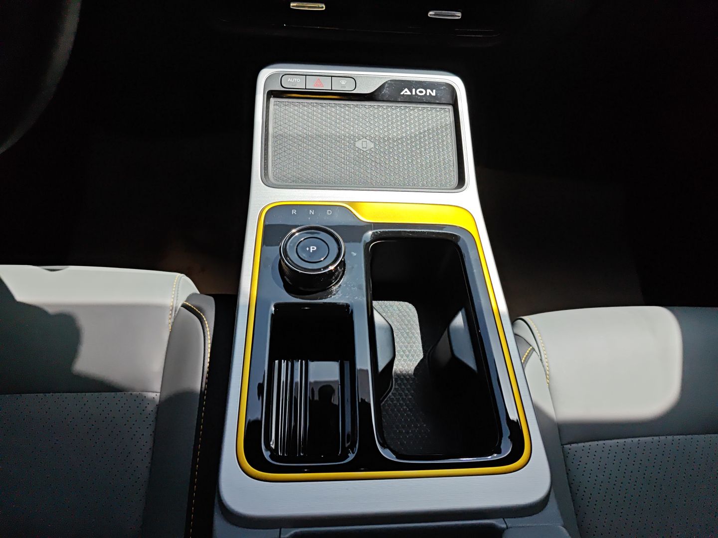 广汽埃安 AION Y 2022款 70 智领版