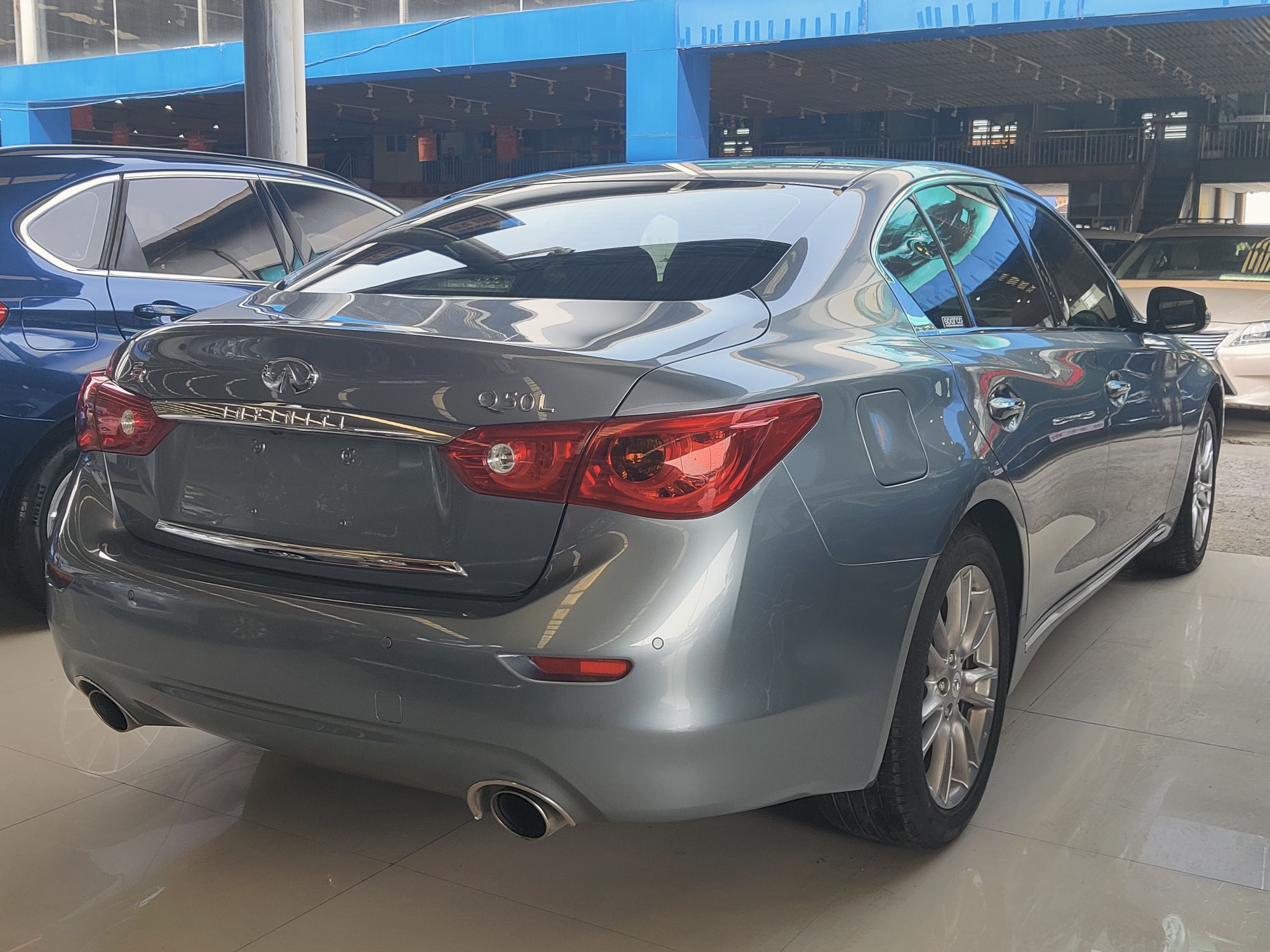 英菲尼迪Q50L 2016款 2.0T 进取版