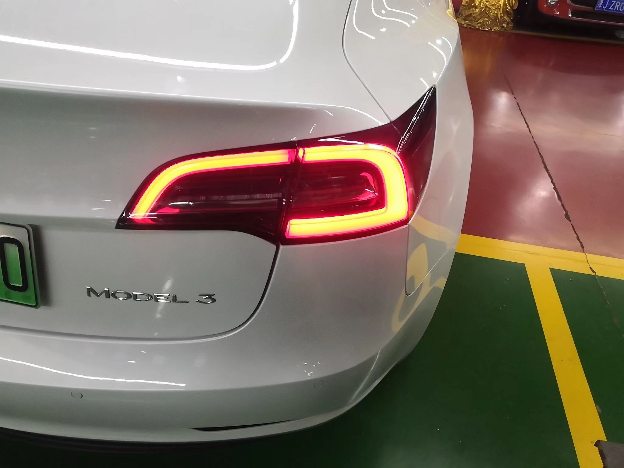 特斯拉 Model 3 2019款 标准续航后驱升级版