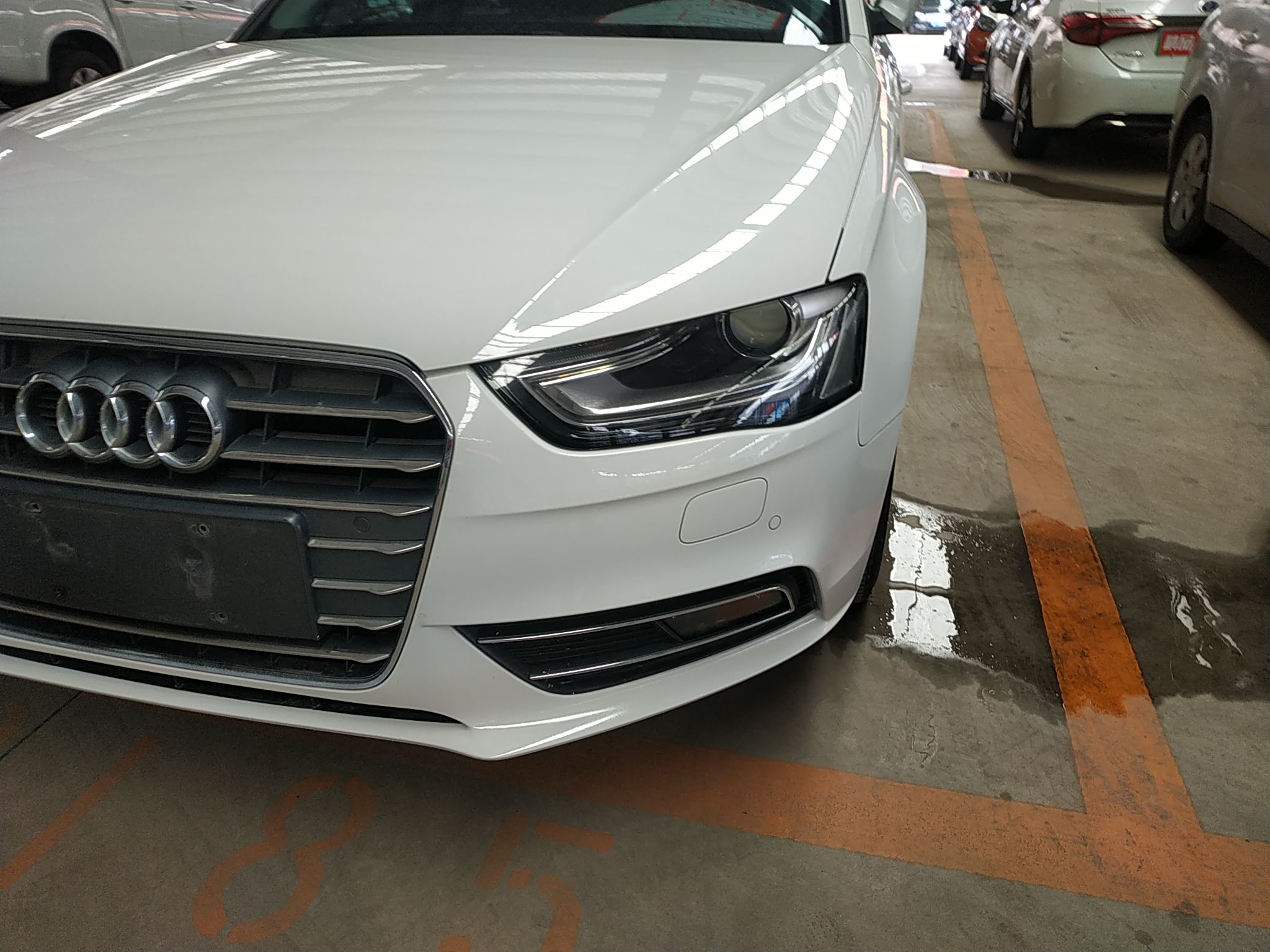 奥迪A4L 2015款 35 TFSI 自动舒适型