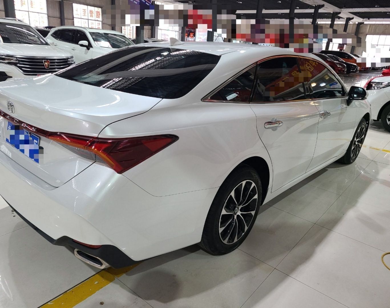 丰田 亚洲龙 2022款 2.0L 豪华版