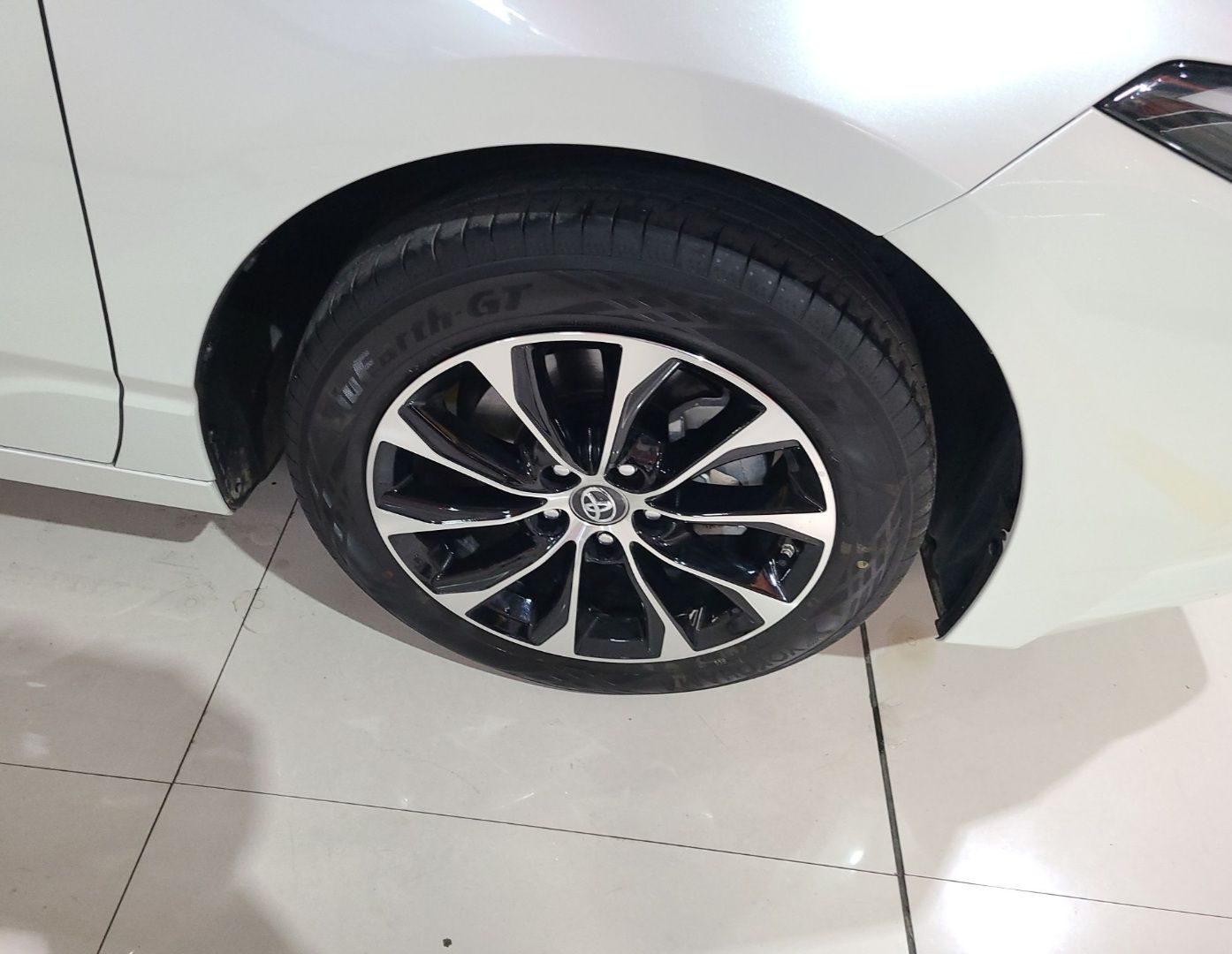 丰田 亚洲龙 2022款 2.0L 豪华版