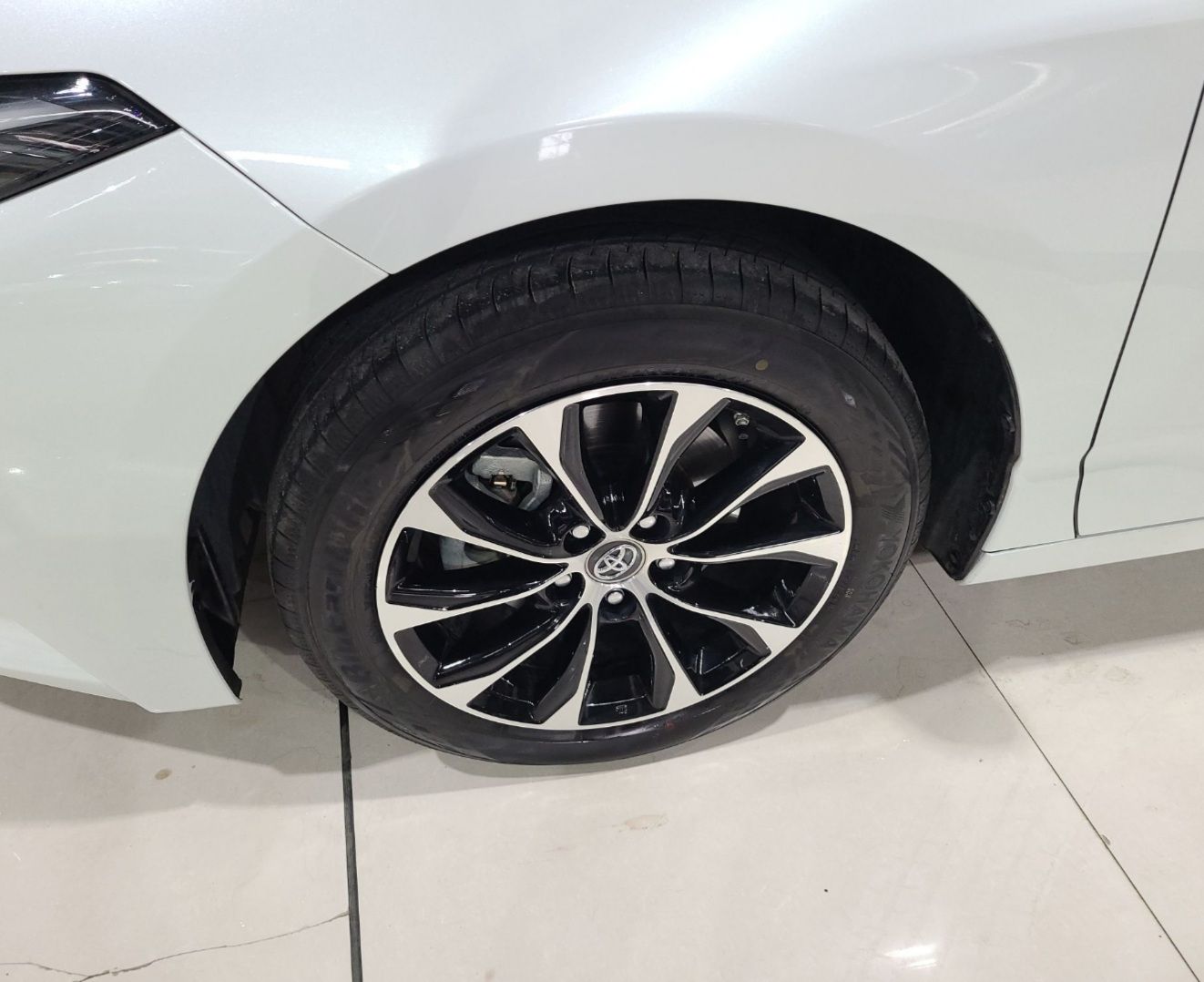 丰田 亚洲龙 2022款 2.0L 豪华版