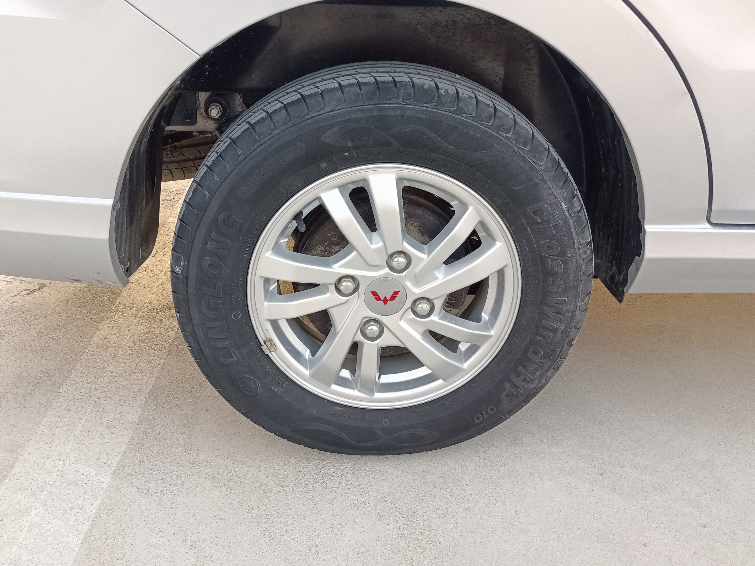 五菱汽车 五菱宏光 2021款 1.5L S舒适型LAR