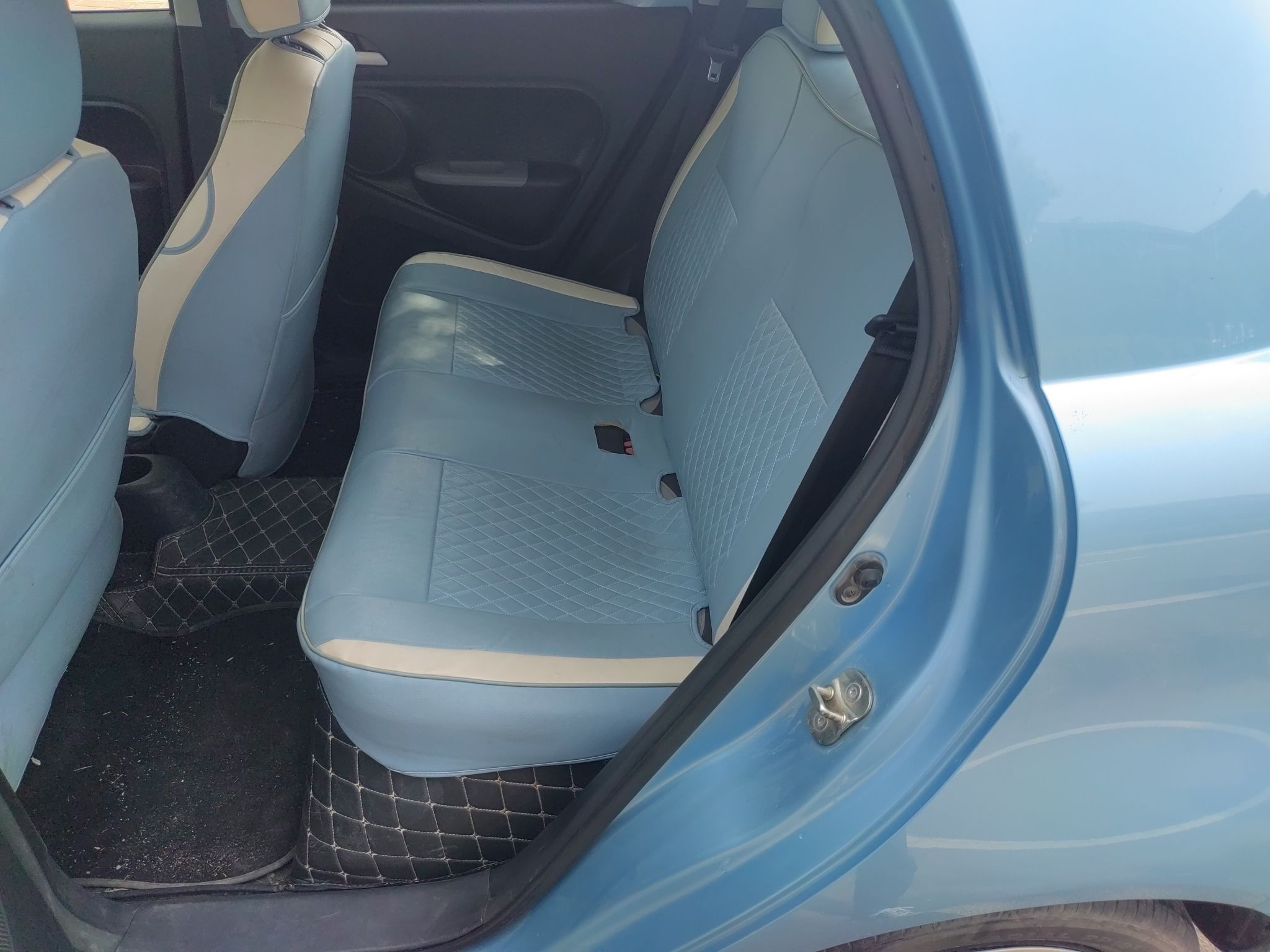 欧拉黑猫 2019款 351km 灵趣版