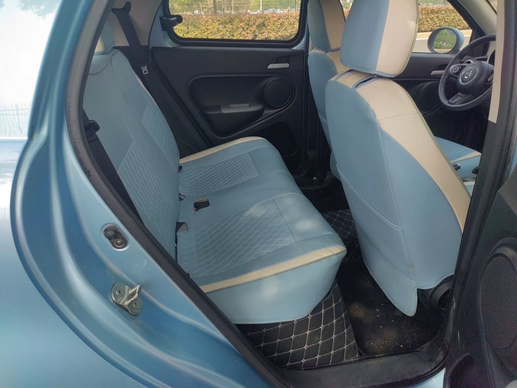 欧拉黑猫 2019款 351km 灵趣版