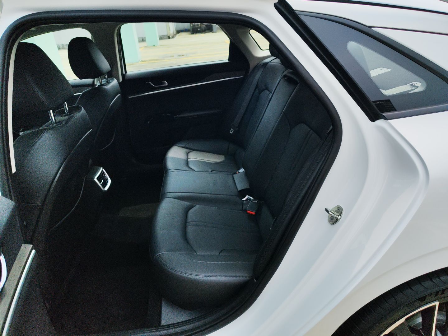 起亚 K5凯酷 2021款 380T GT-Line 焕新版