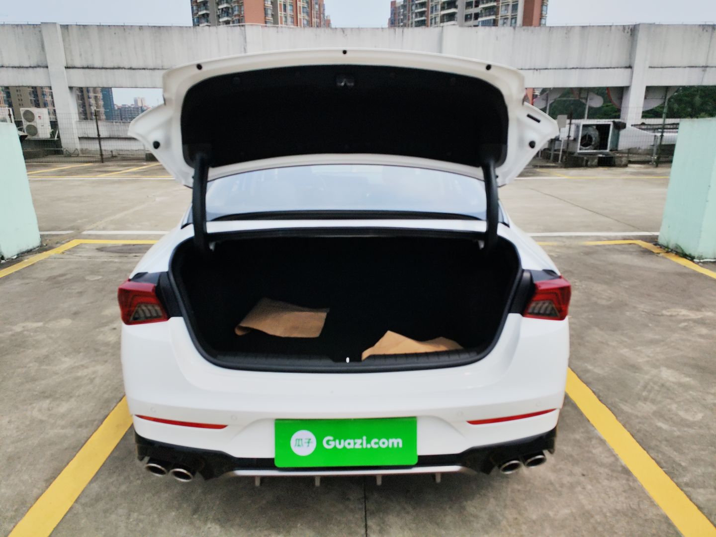 起亚 K5凯酷 2021款 380T GT-Line 焕新版