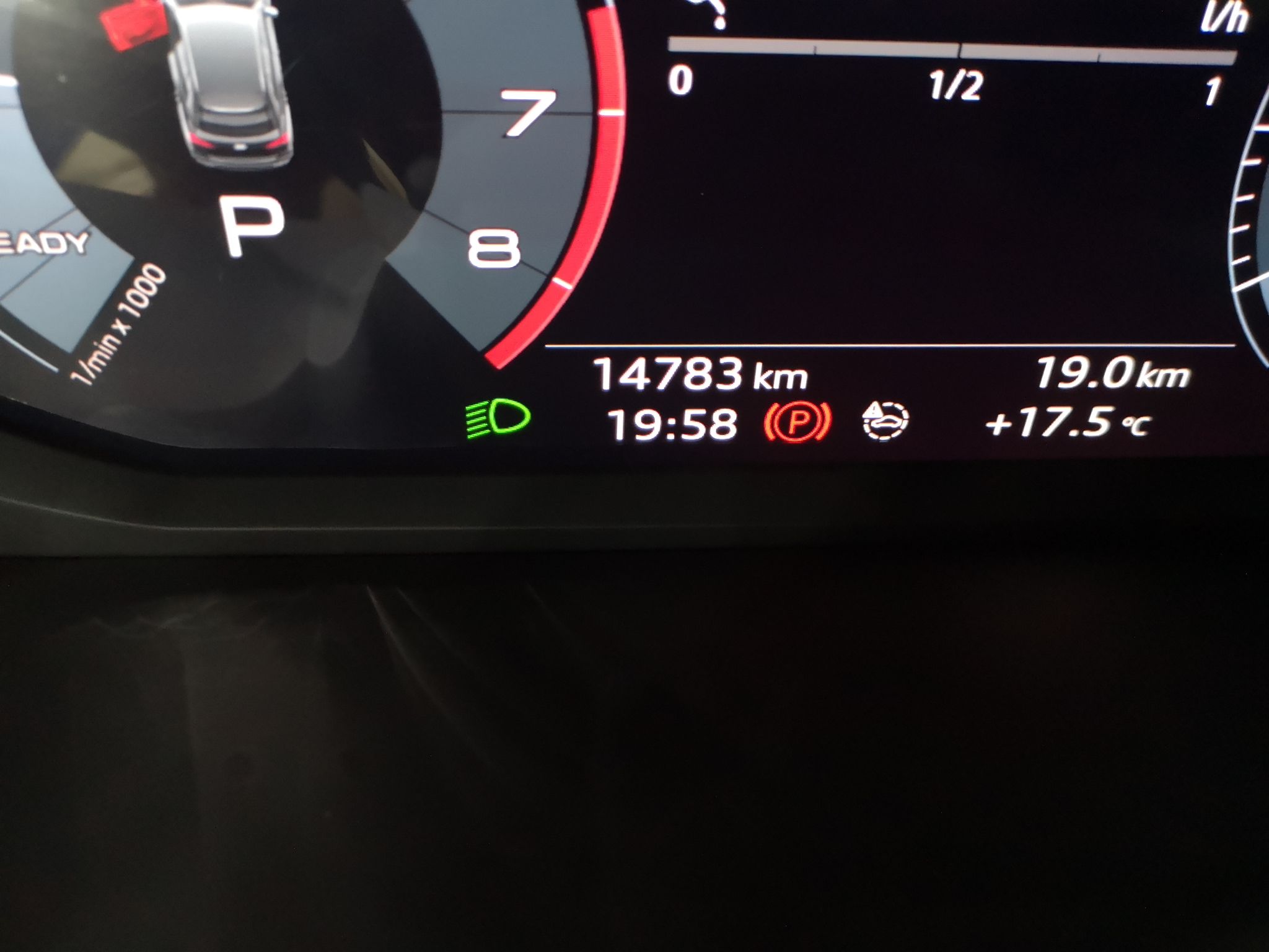 奥迪Q3 2019款 35 TFSI 时尚动感型