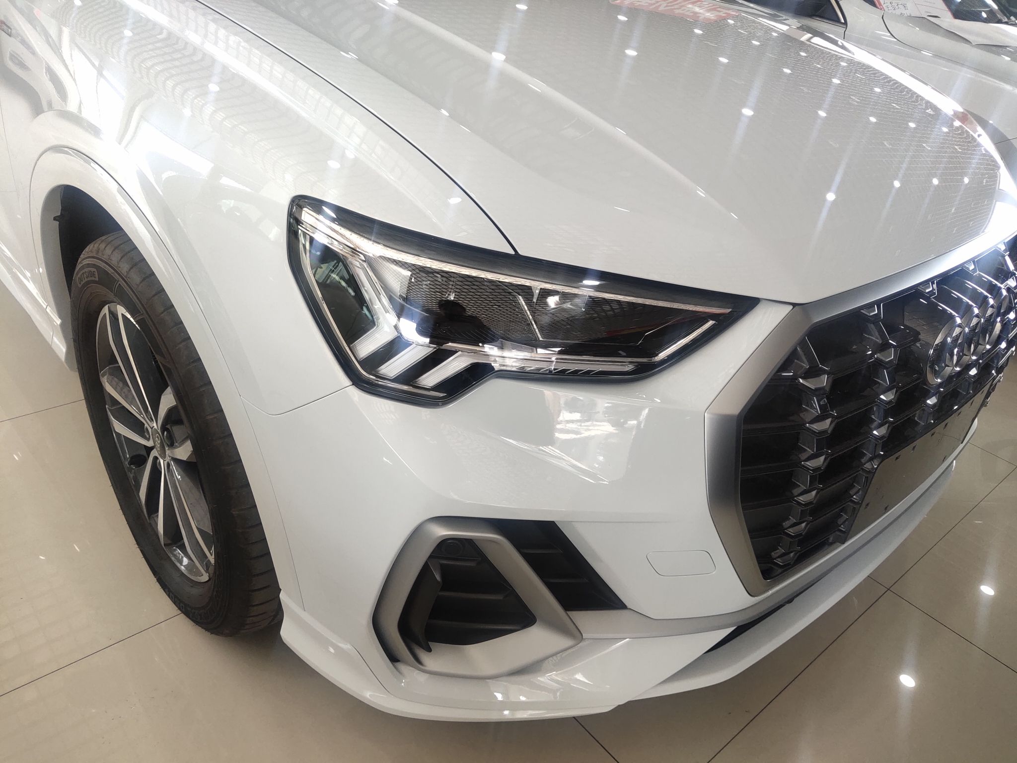 奥迪Q3 2022款 35 TFSI 进取动感型