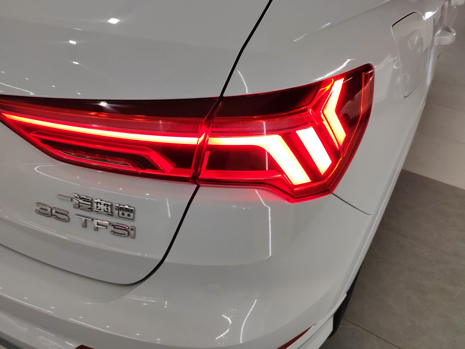 奥迪Q3 2021款 35 TFSI 进取动感型