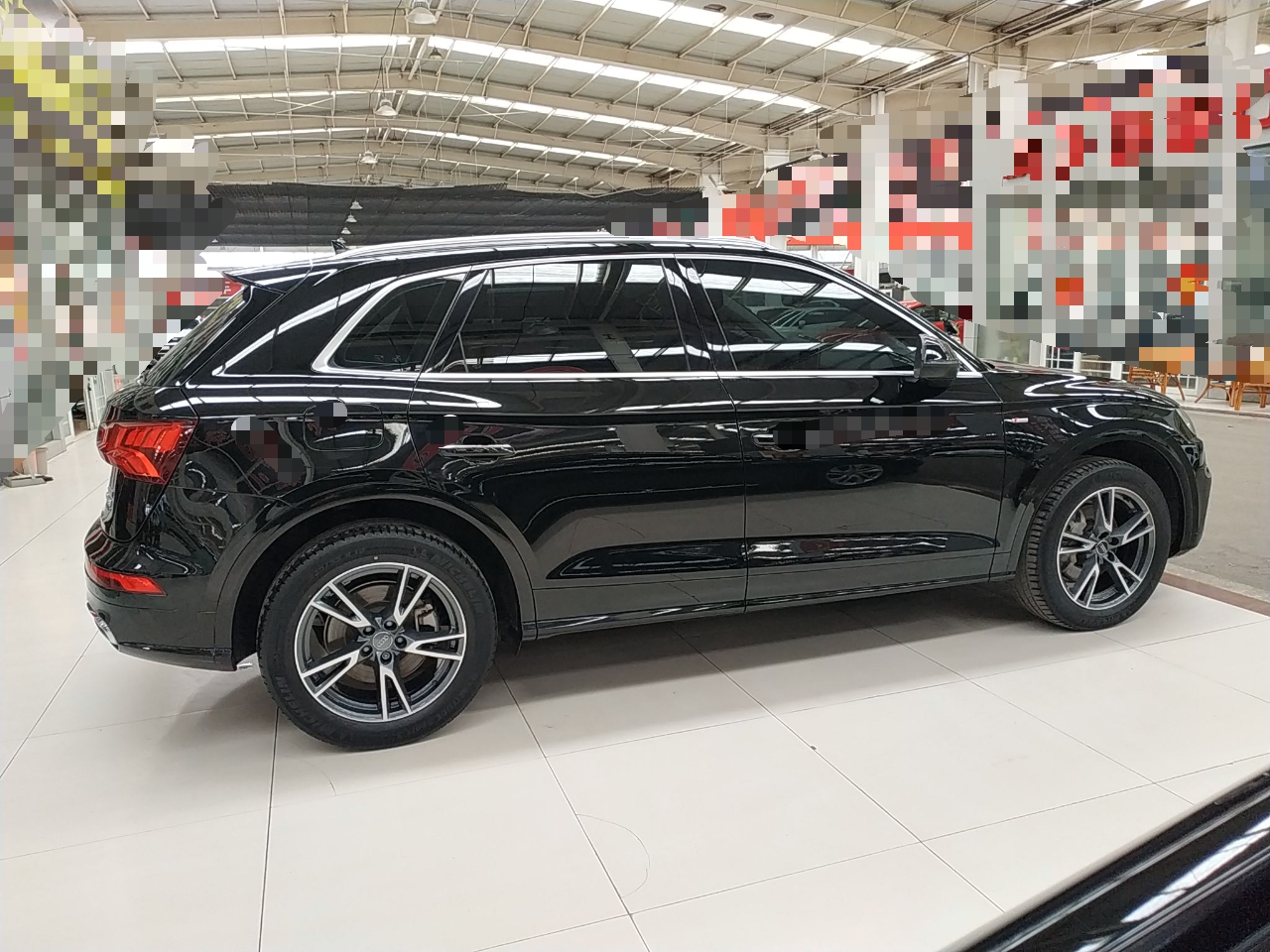 奥迪Q5L 2020款 40 TFSI 荣享时尚型