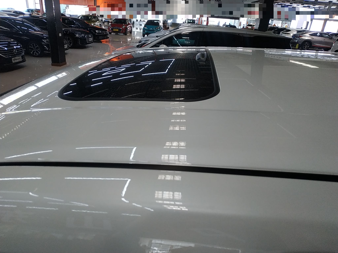 丰田 威尔法 2021款 皇冠 双擎 2.5L HV至尊版(进口)