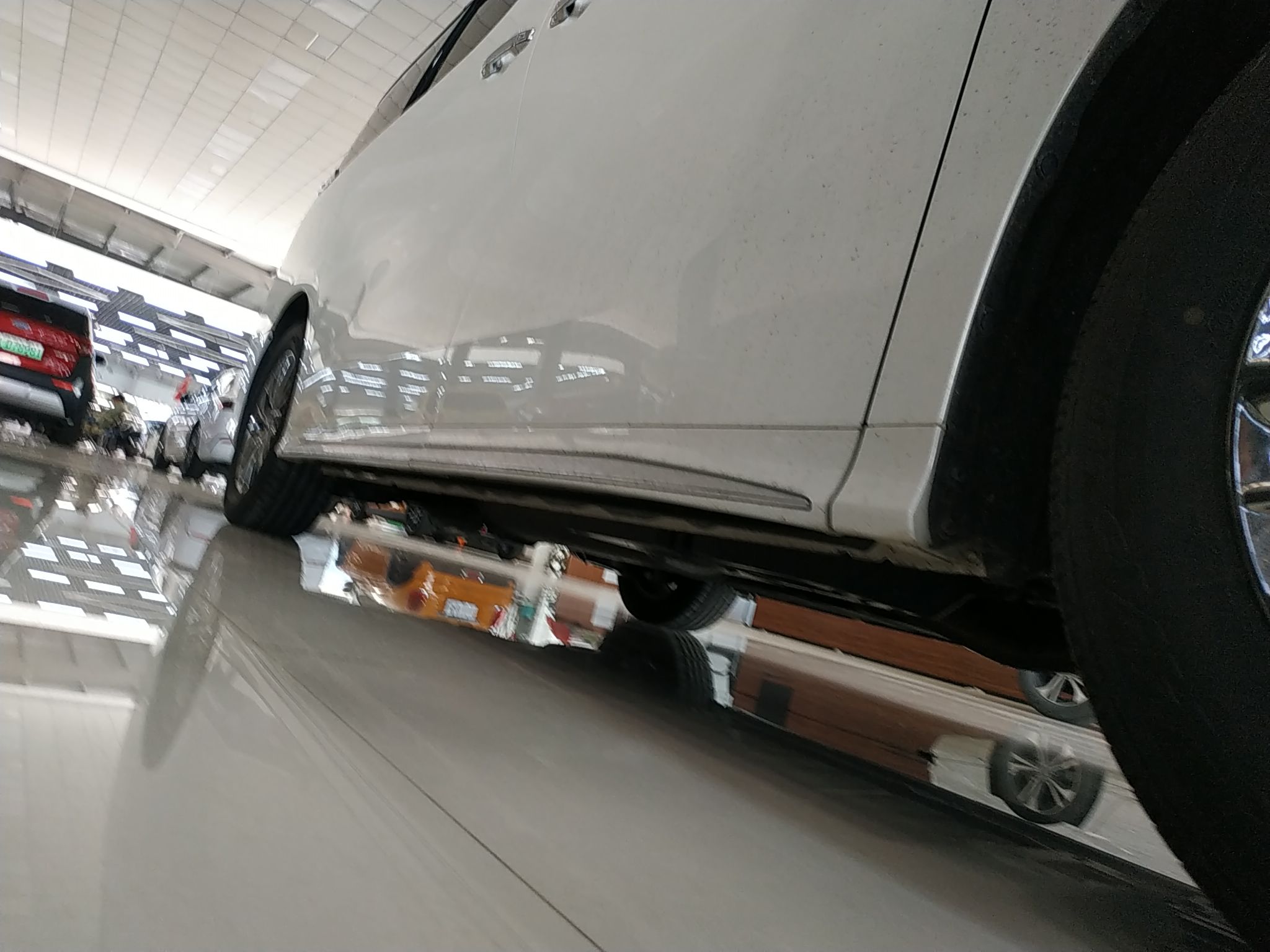 丰田 威尔法 2021款 皇冠 双擎 2.5L HV至尊版(进口)