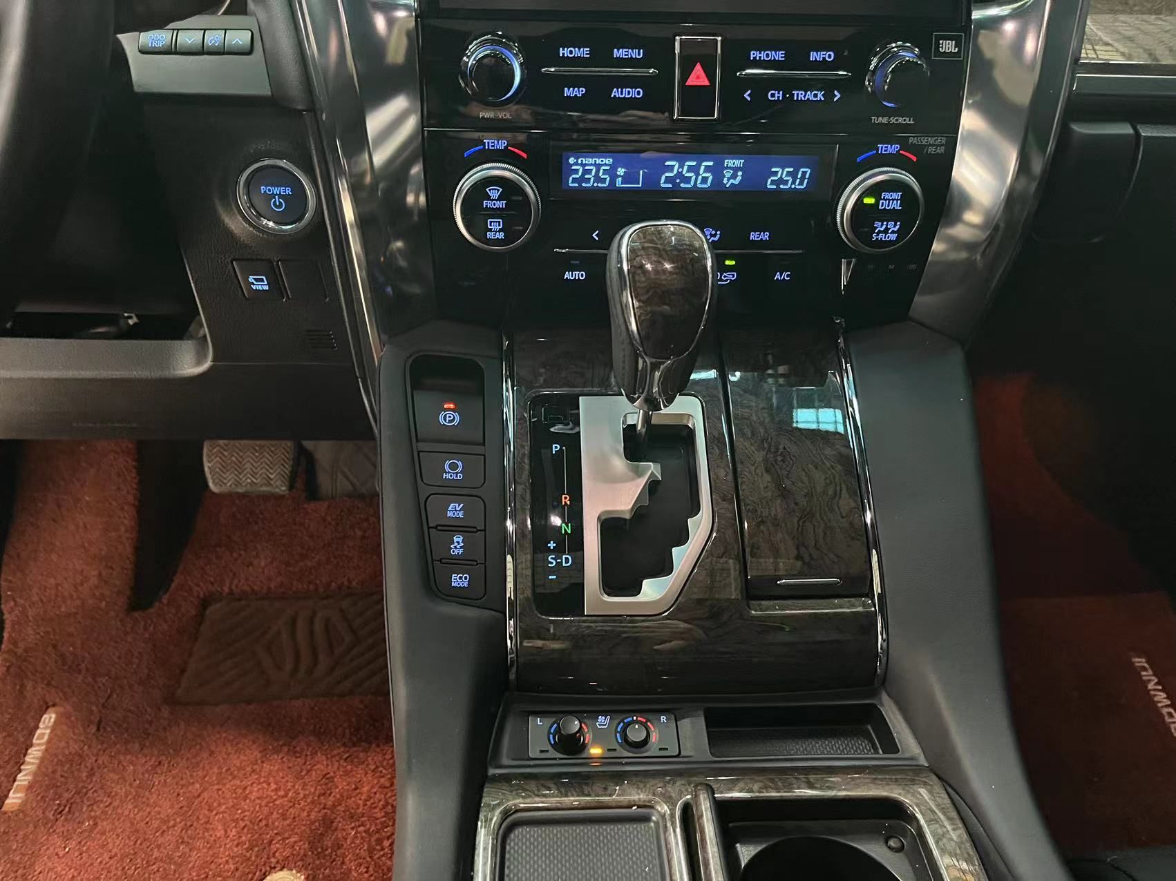 丰田 威尔法 2021款 皇冠 双擎 2.5L HV至尊版(进口)