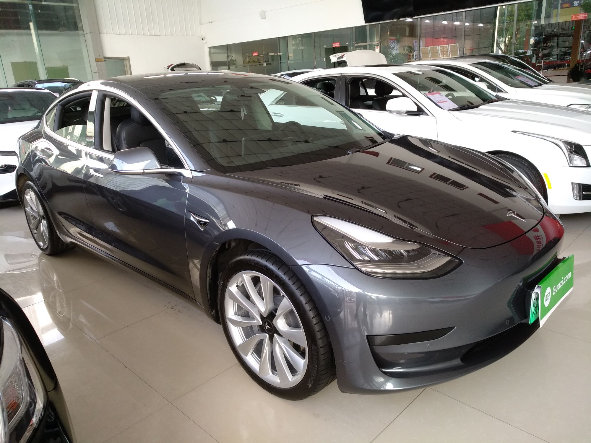 特斯拉 Model 3 2019款 标准续航后驱升级版