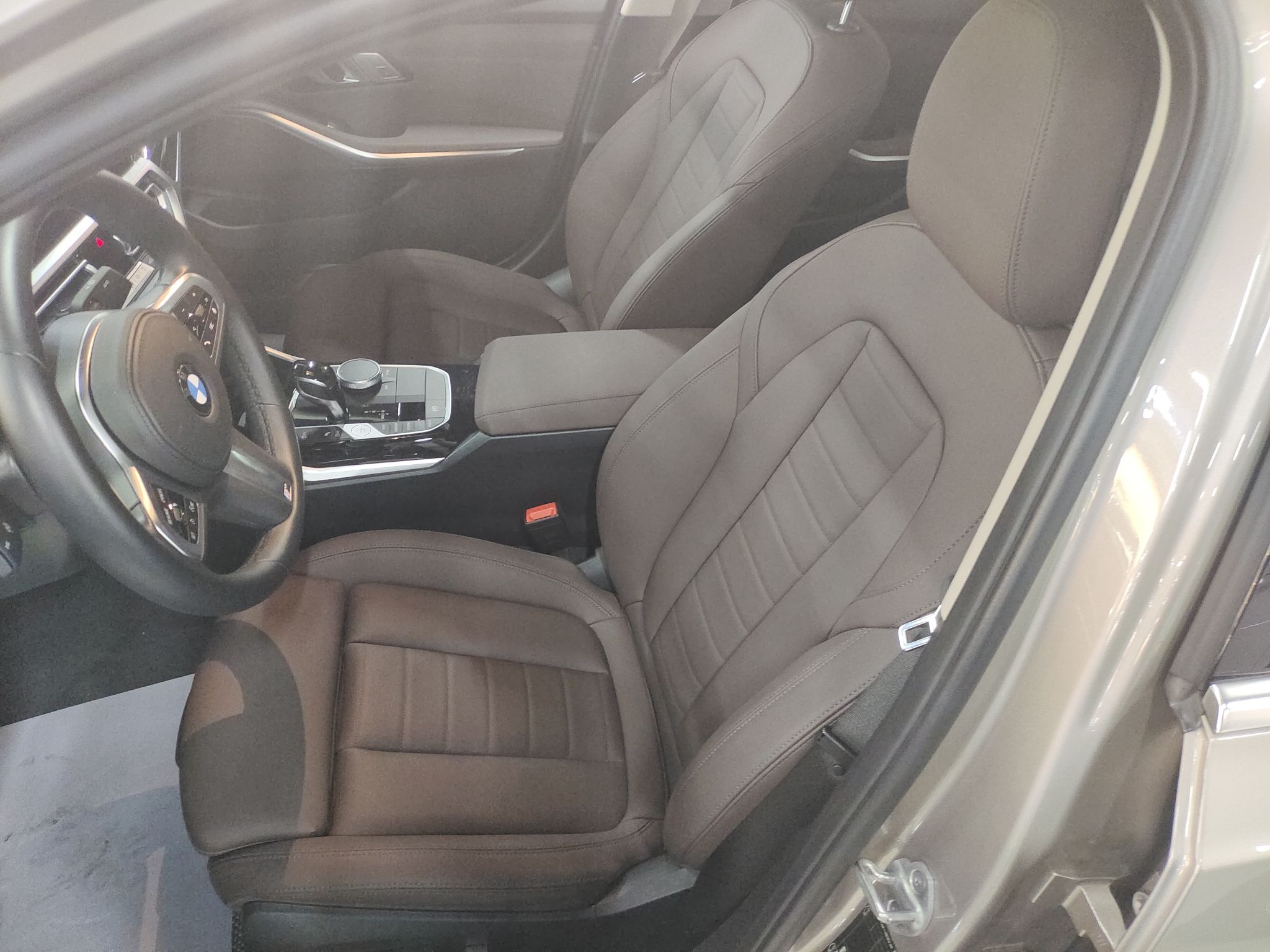 宝马3系 2021款 改款 320Li M运动套装