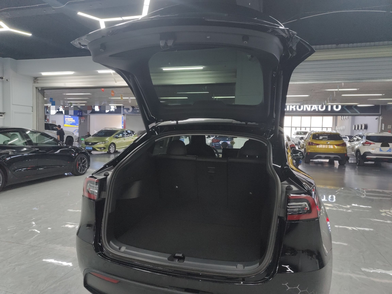 特斯拉 Model Y 2022款 后轮驱动版