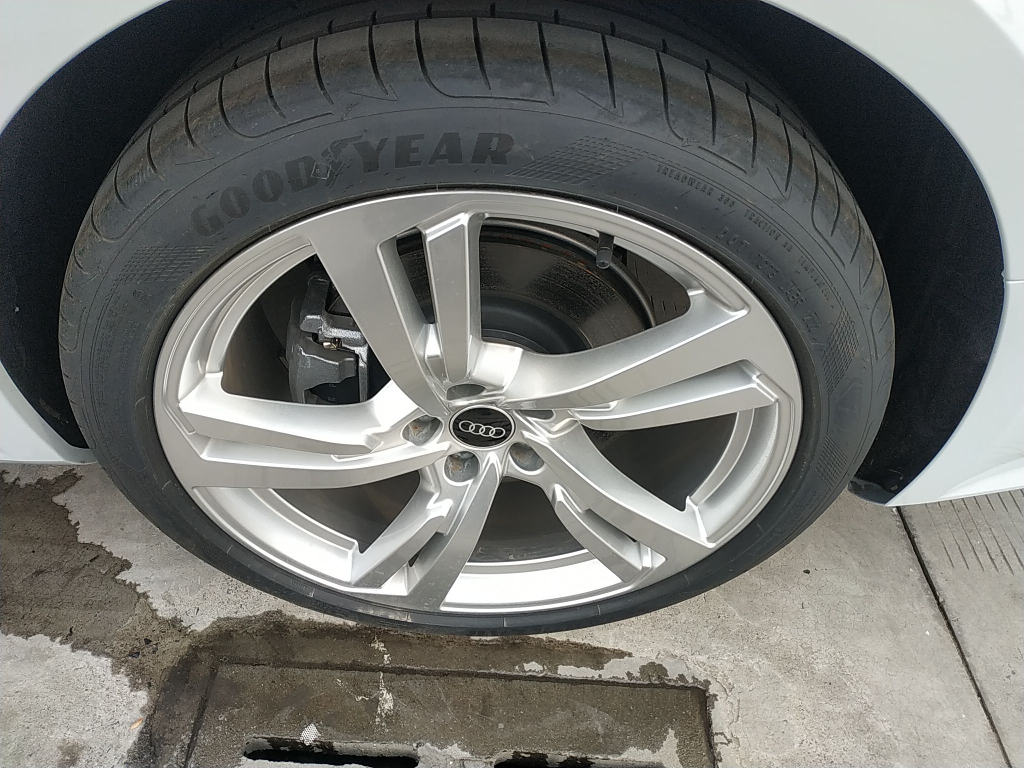 奥迪A7L 2022款 45 TFSI S-line 筑梦未来版