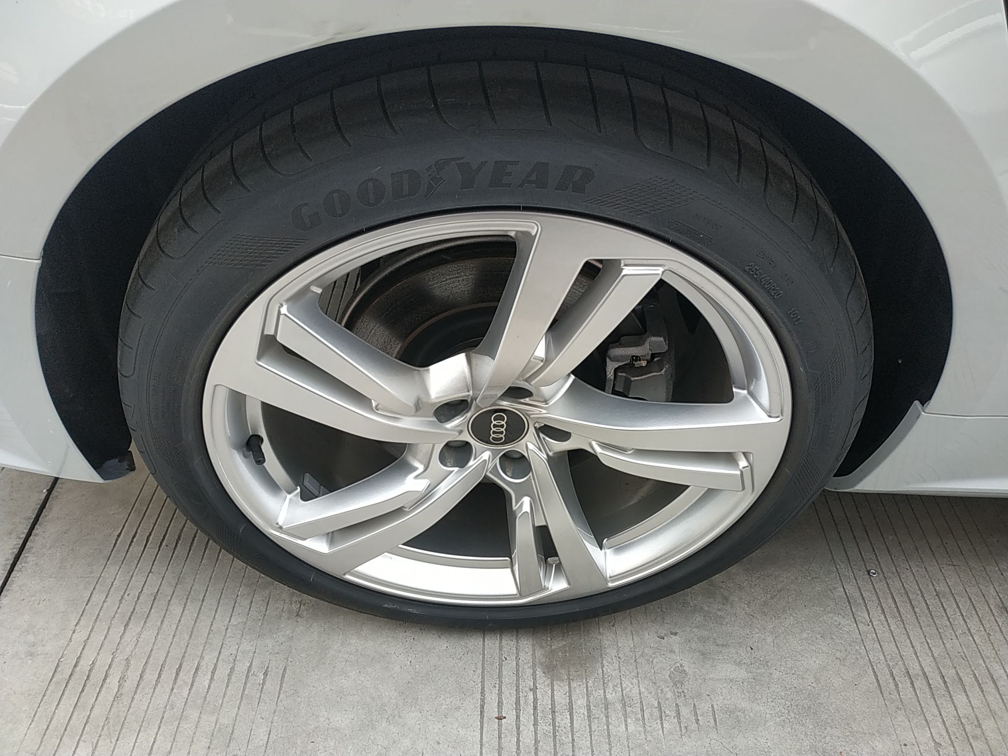 奥迪A7L 2022款 45 TFSI S-line 筑梦未来版